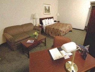 The Hotel Chalet at The Choo Choo photo 2