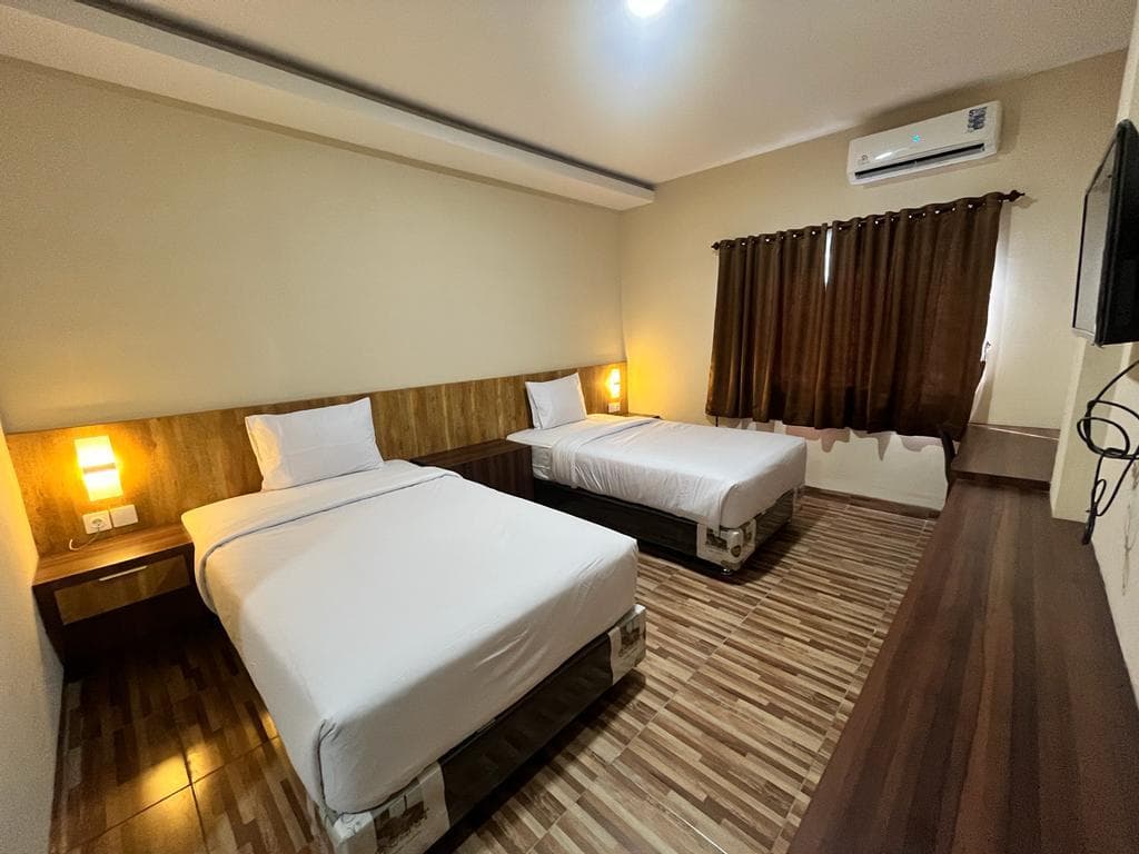 T Hotel Kualanamu photo 4