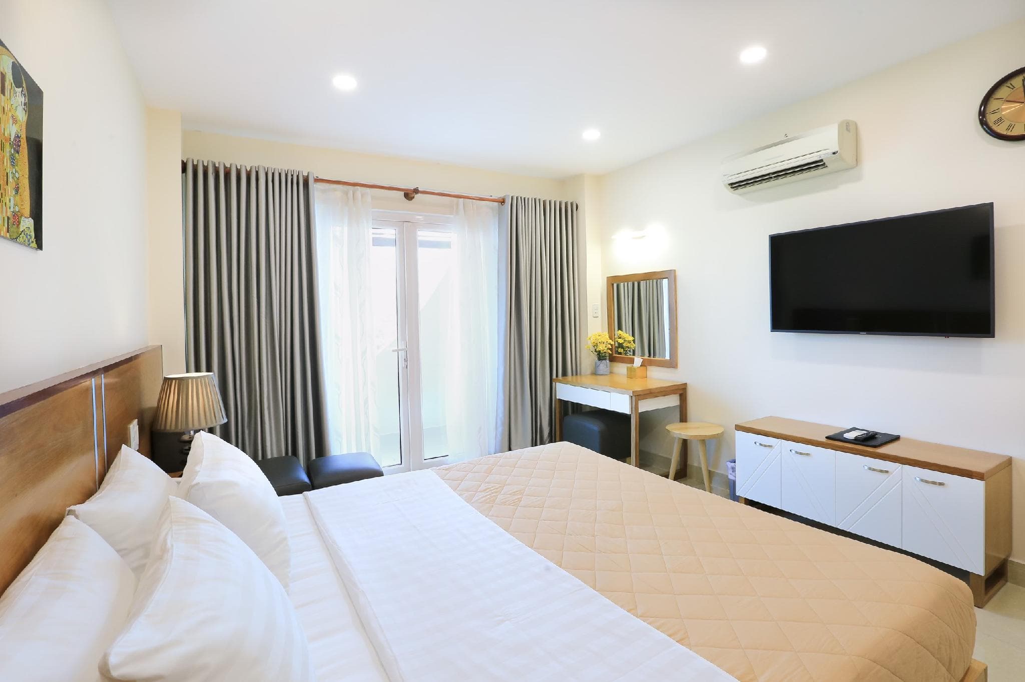 Mia Hotel photo 3