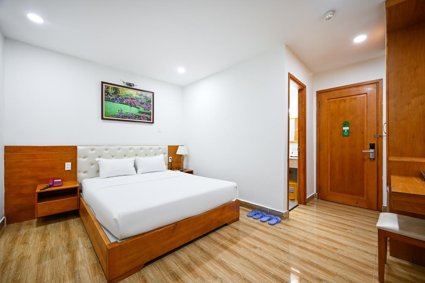 Vivian Airport Hotel Saigon photo 5