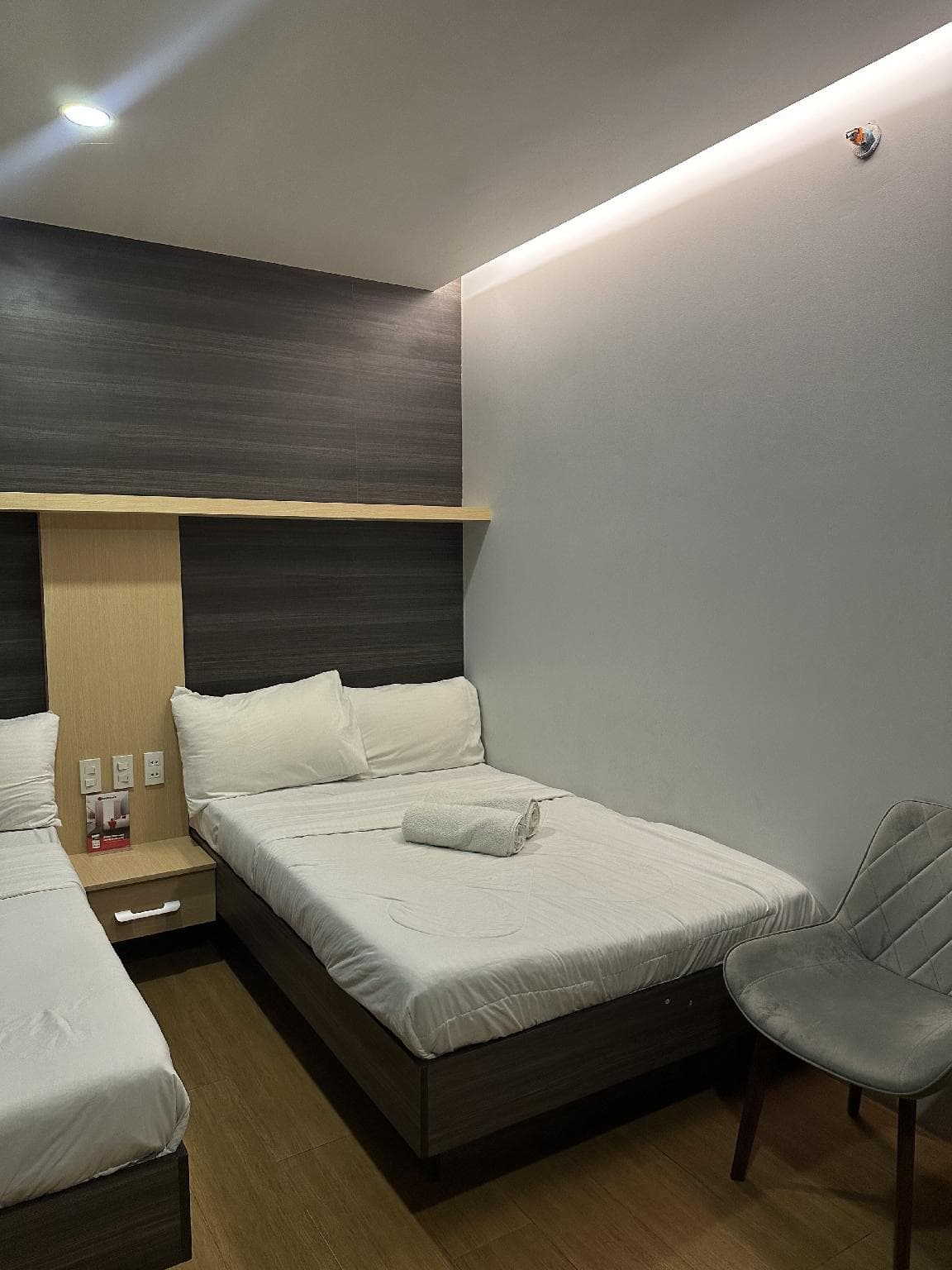 Rudhil's Place Hotel and Dormitory photo 2