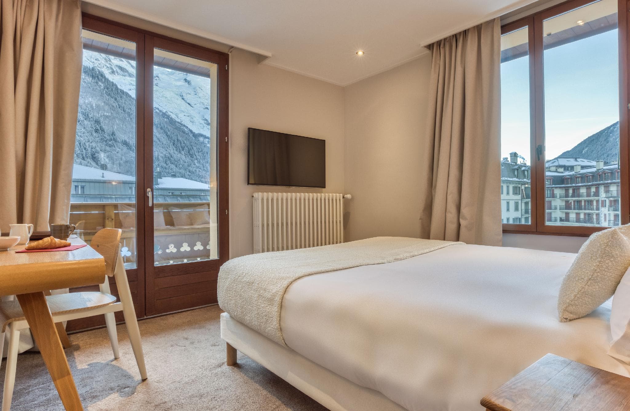 HOTEL LYRET