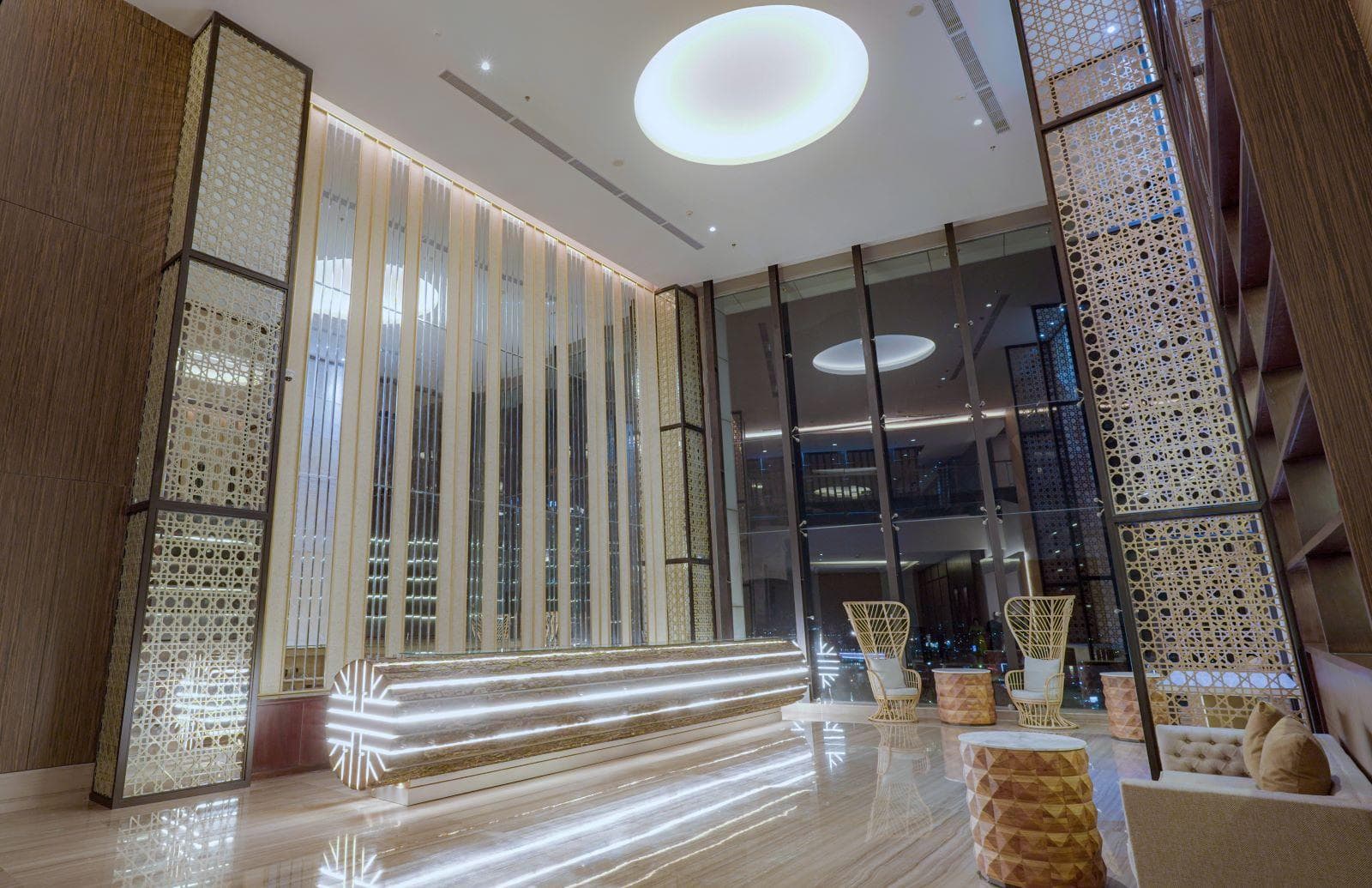 Whiz Luxe Hotel Spazio Surabaya photo 3