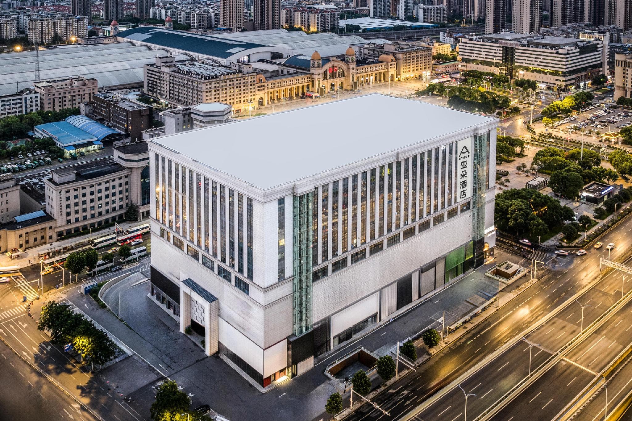 Atour Hotel Wuhan Hankou Railway Station South Square