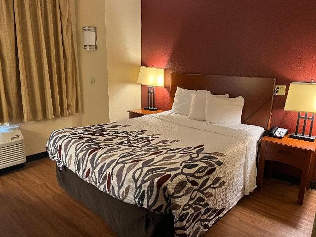 GreenTree Inn Houston IAH Airport photo 3