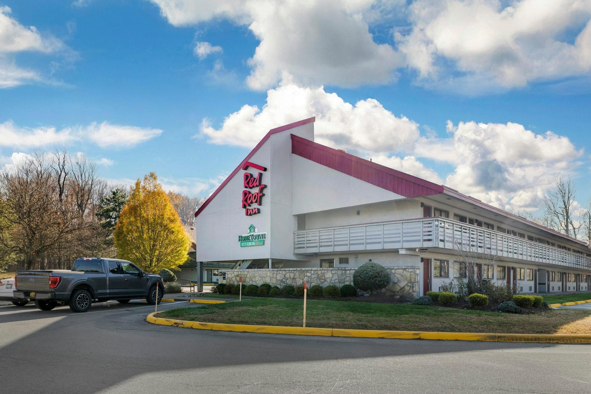 Red Roof Inn Buffalo - Niagara Airport photo 5