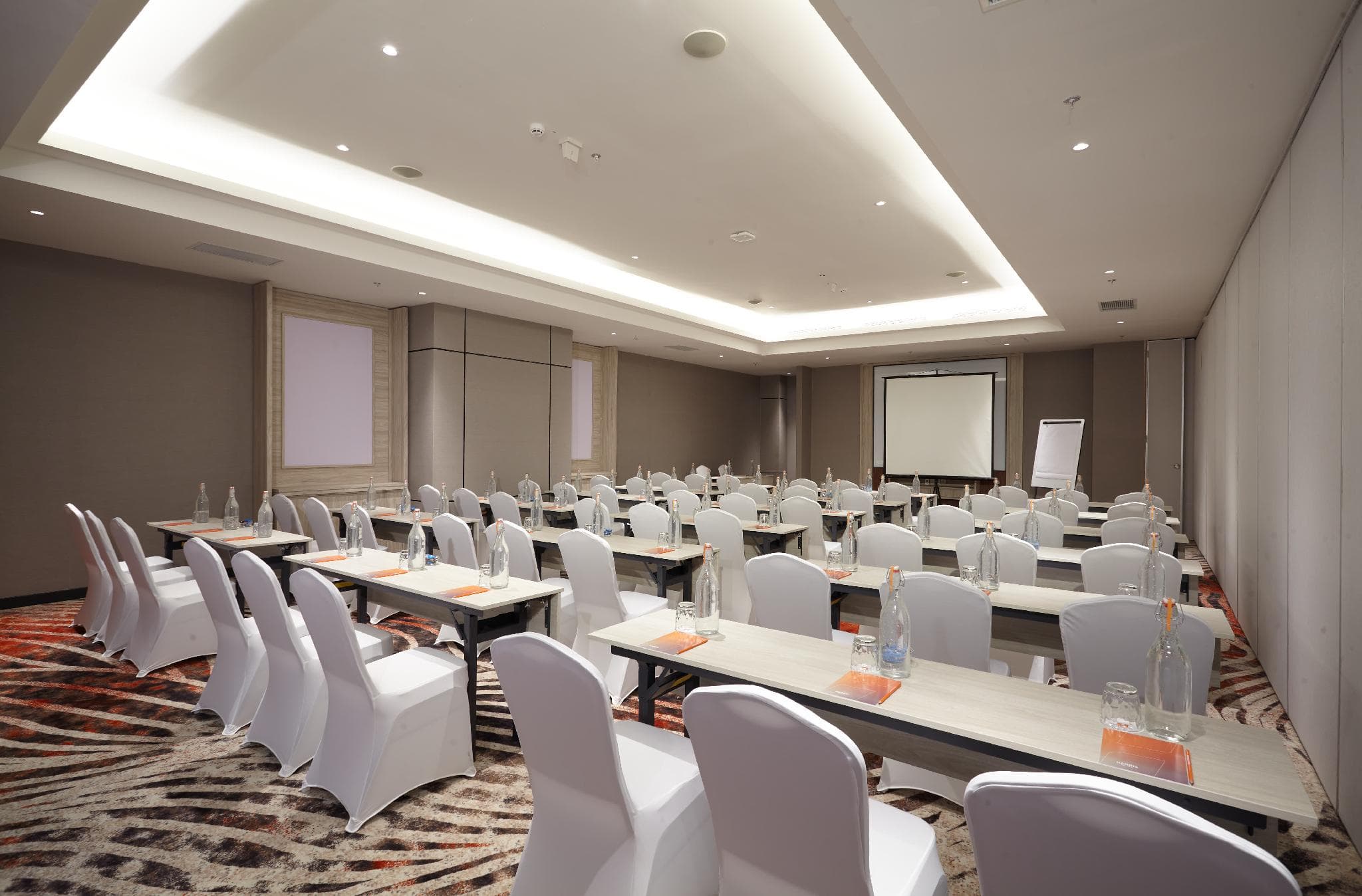 HARRIS Hotel & Convention Cibinong City Mall Bogor photo 5