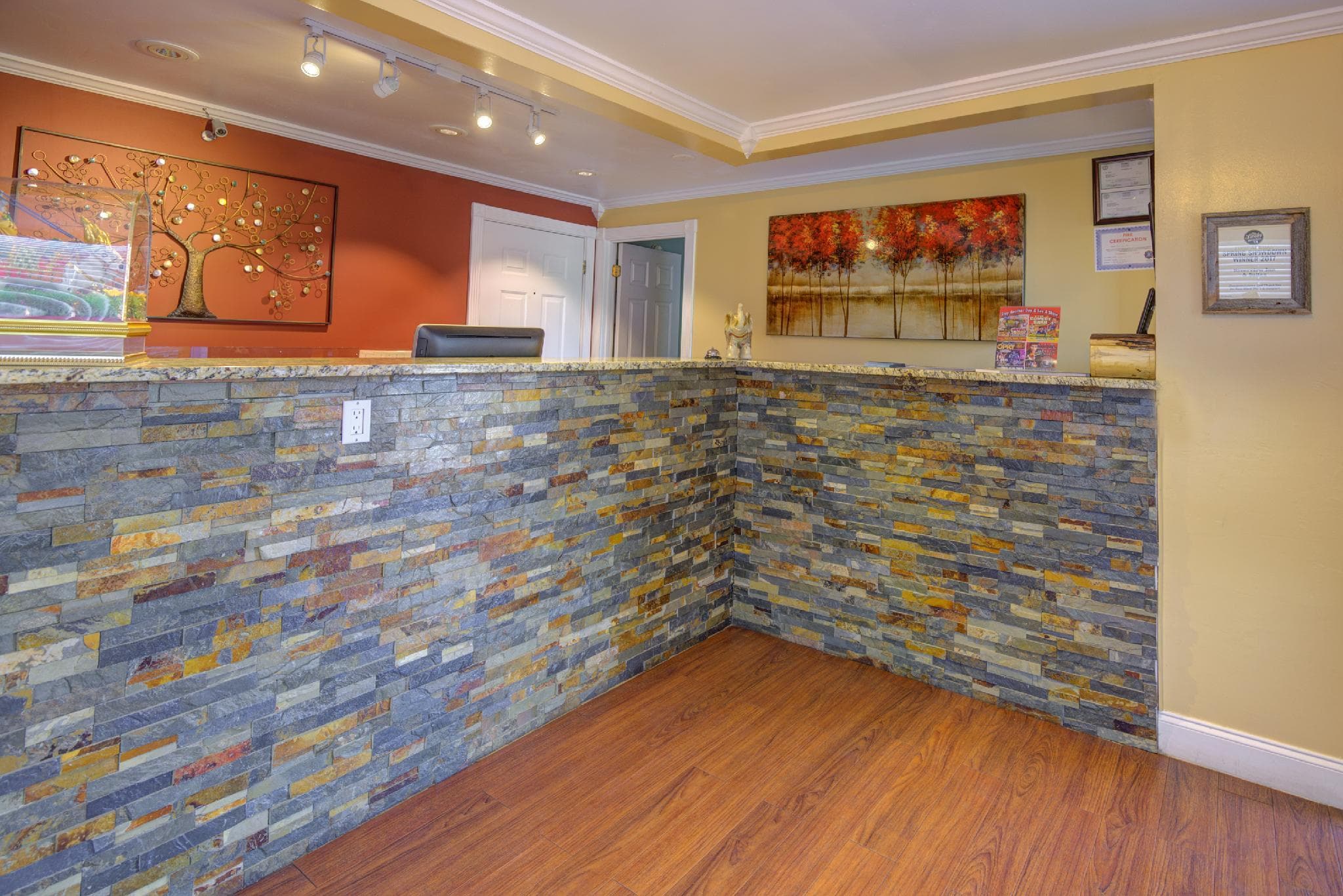Econo Lodge Sevierville-Pigeon Forge on the River
