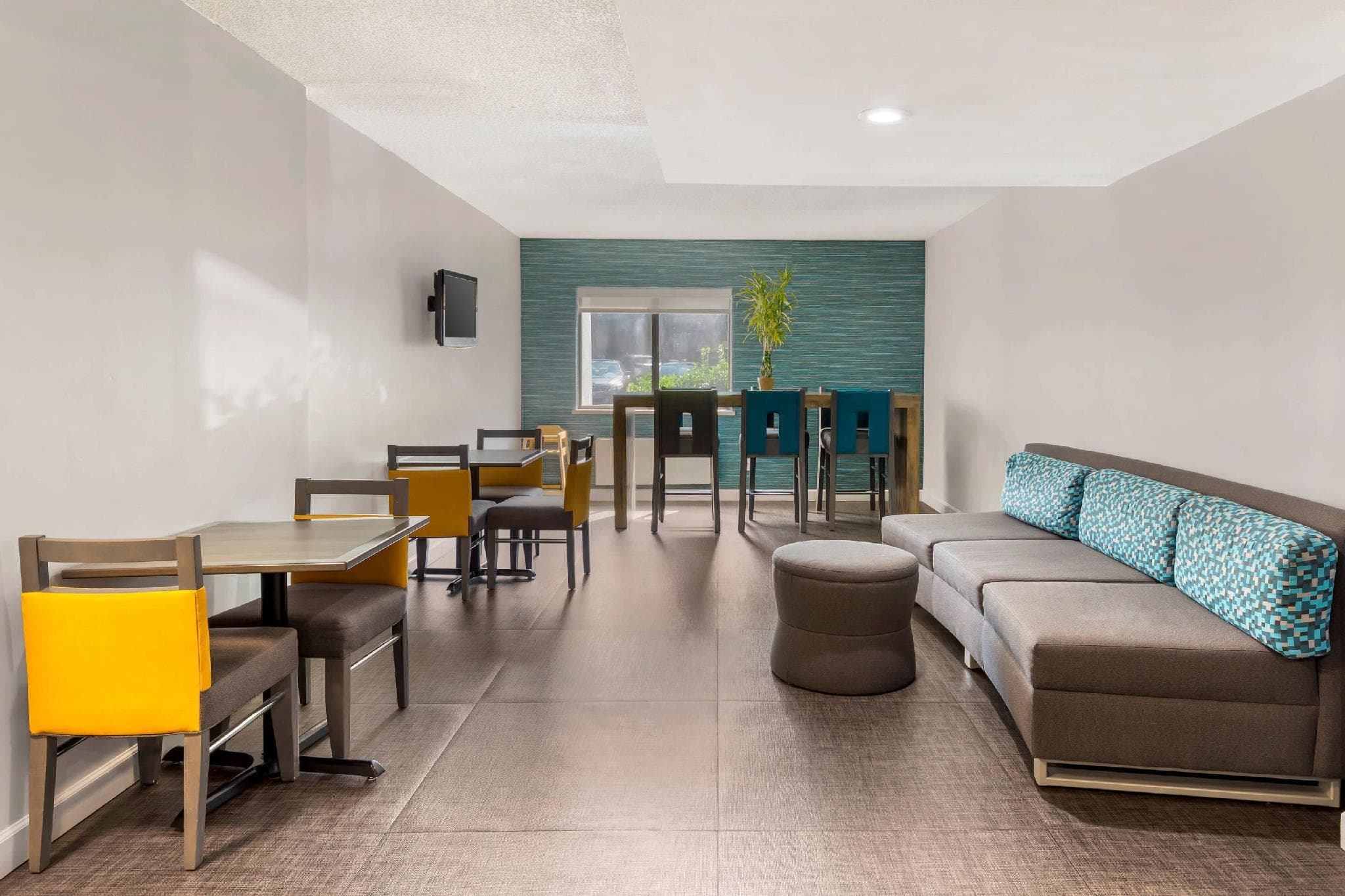 Quality Inn & Suites Raleigh Durham Airport photo 5