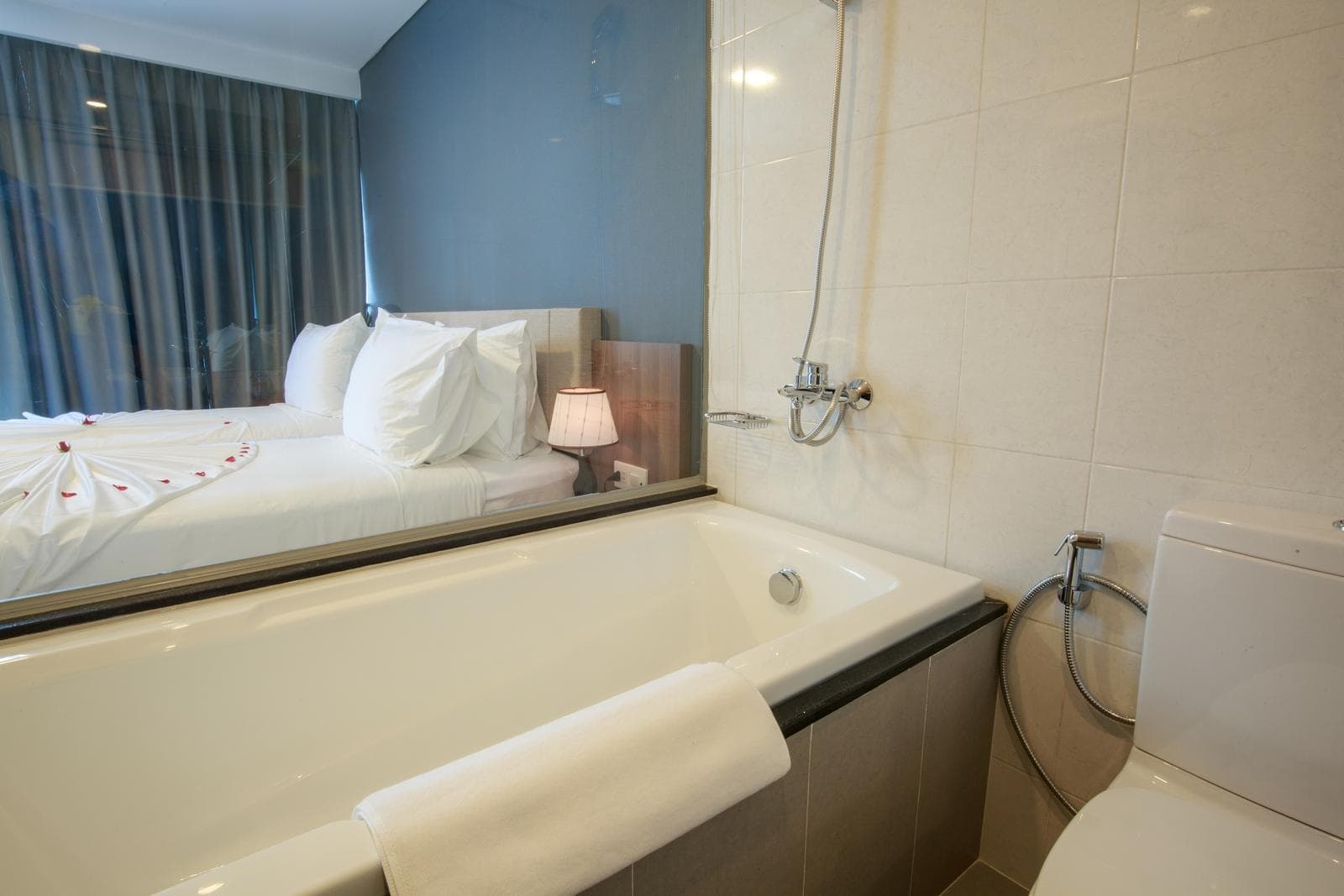 Libra Hotel Nha Trang photo 2