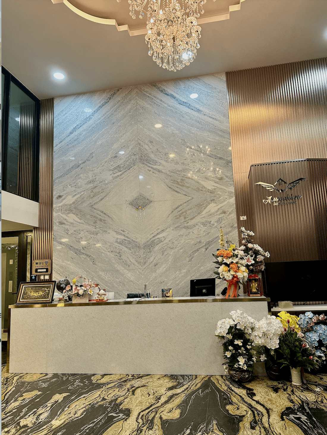 Arunsakhon luxury condo photo 3