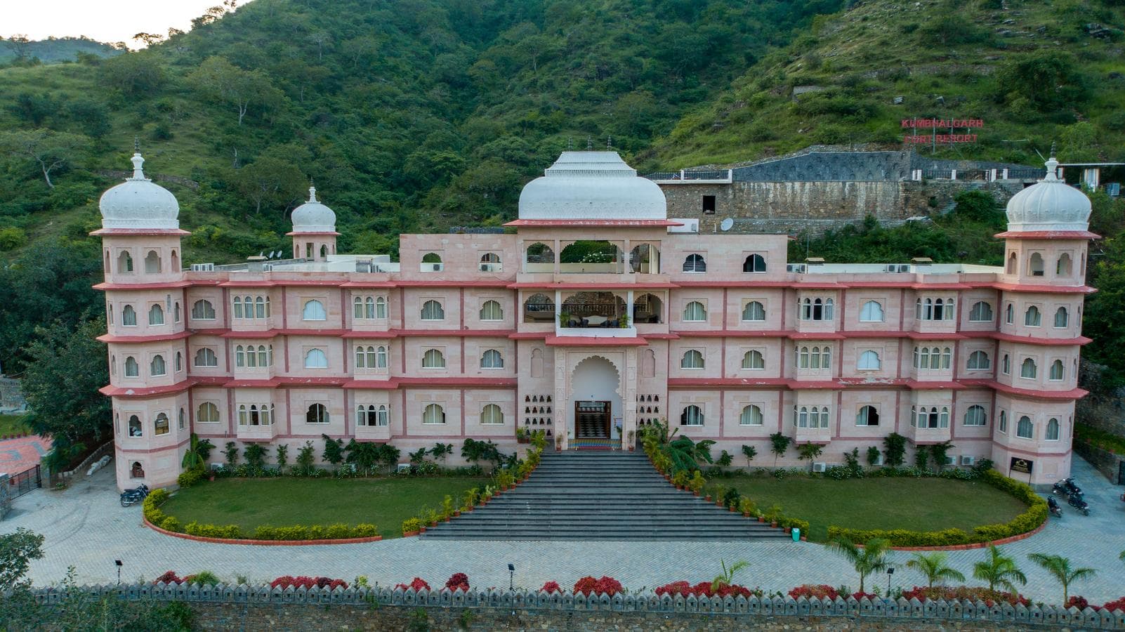 Kumbhalgarh Fort Resort-Pure Veg, Kumbhalgarh