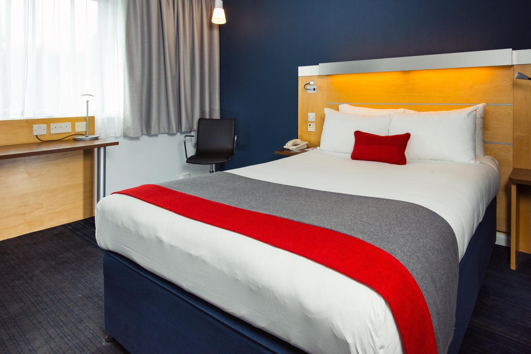 Holiday Inn Express Cambridge By IHG photo 2