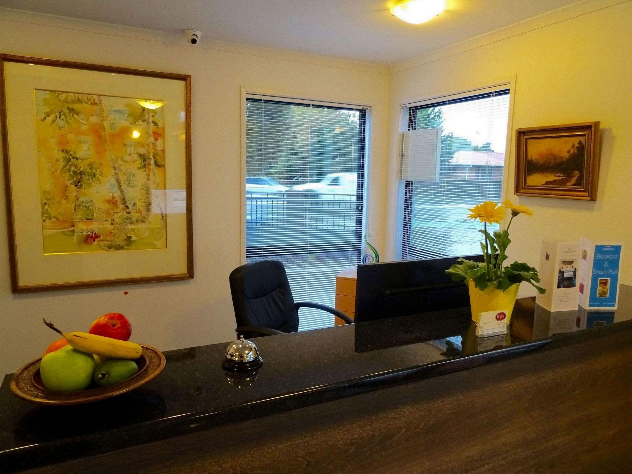BKs Premier Motel Hamilton photo 3