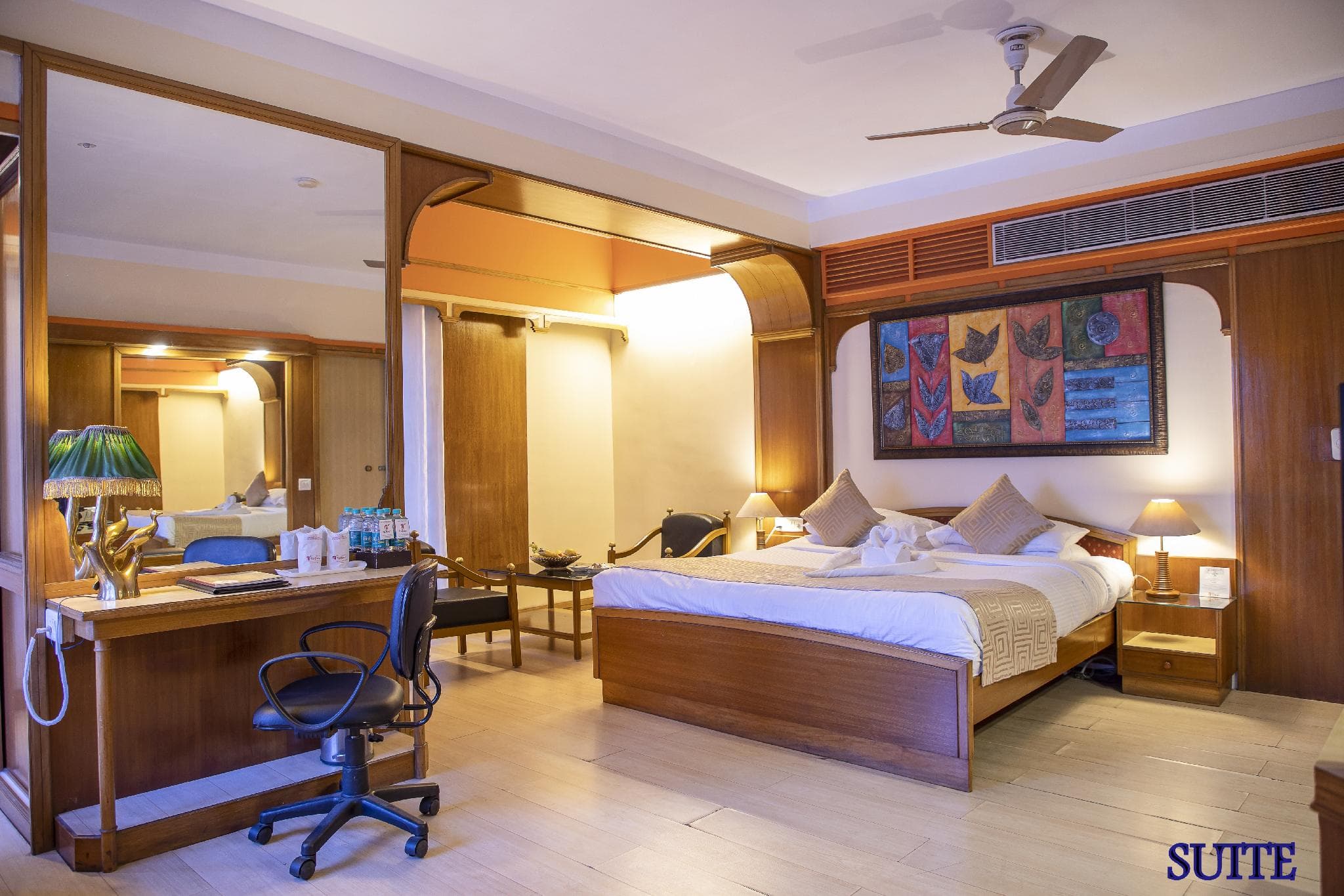 Hotel Rajmahal photo 2