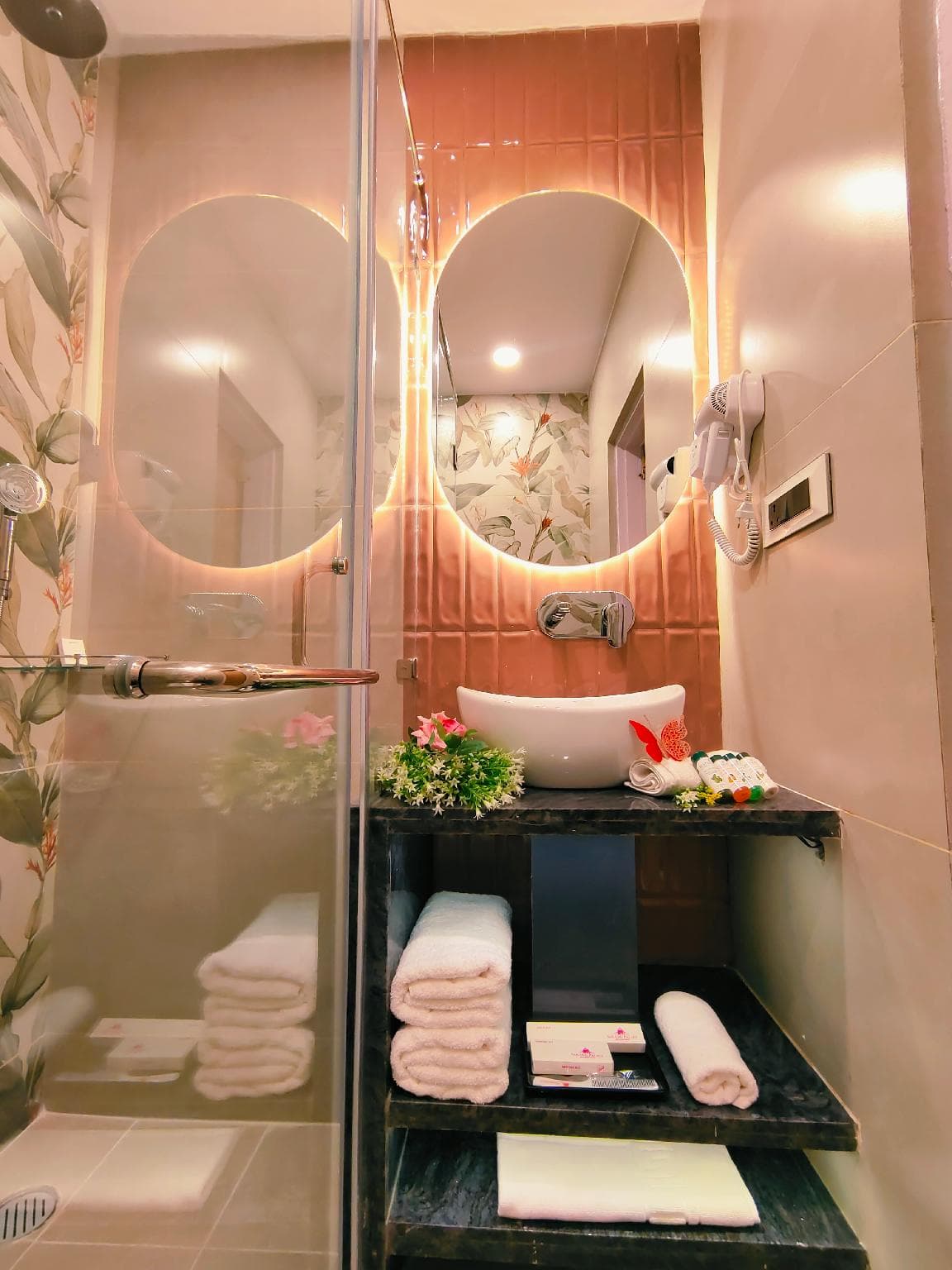 Hotel Sarang Palace - Boutique Stays photo 2