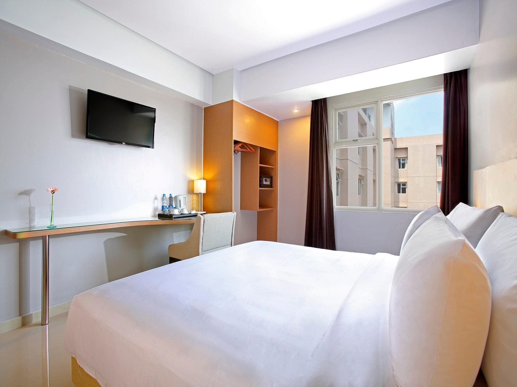 Hotel Santika Depok photo 2