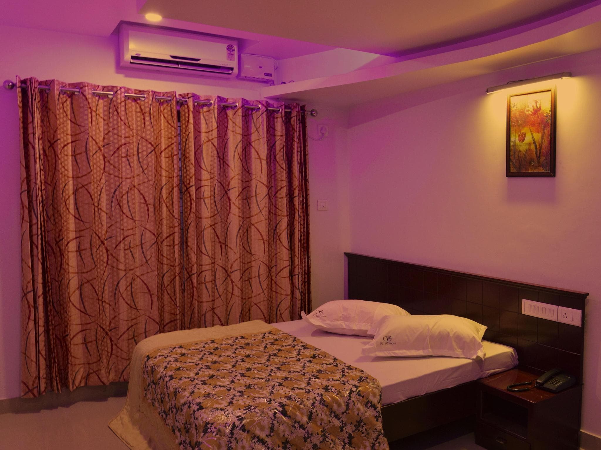 The Signature Inn photo 2