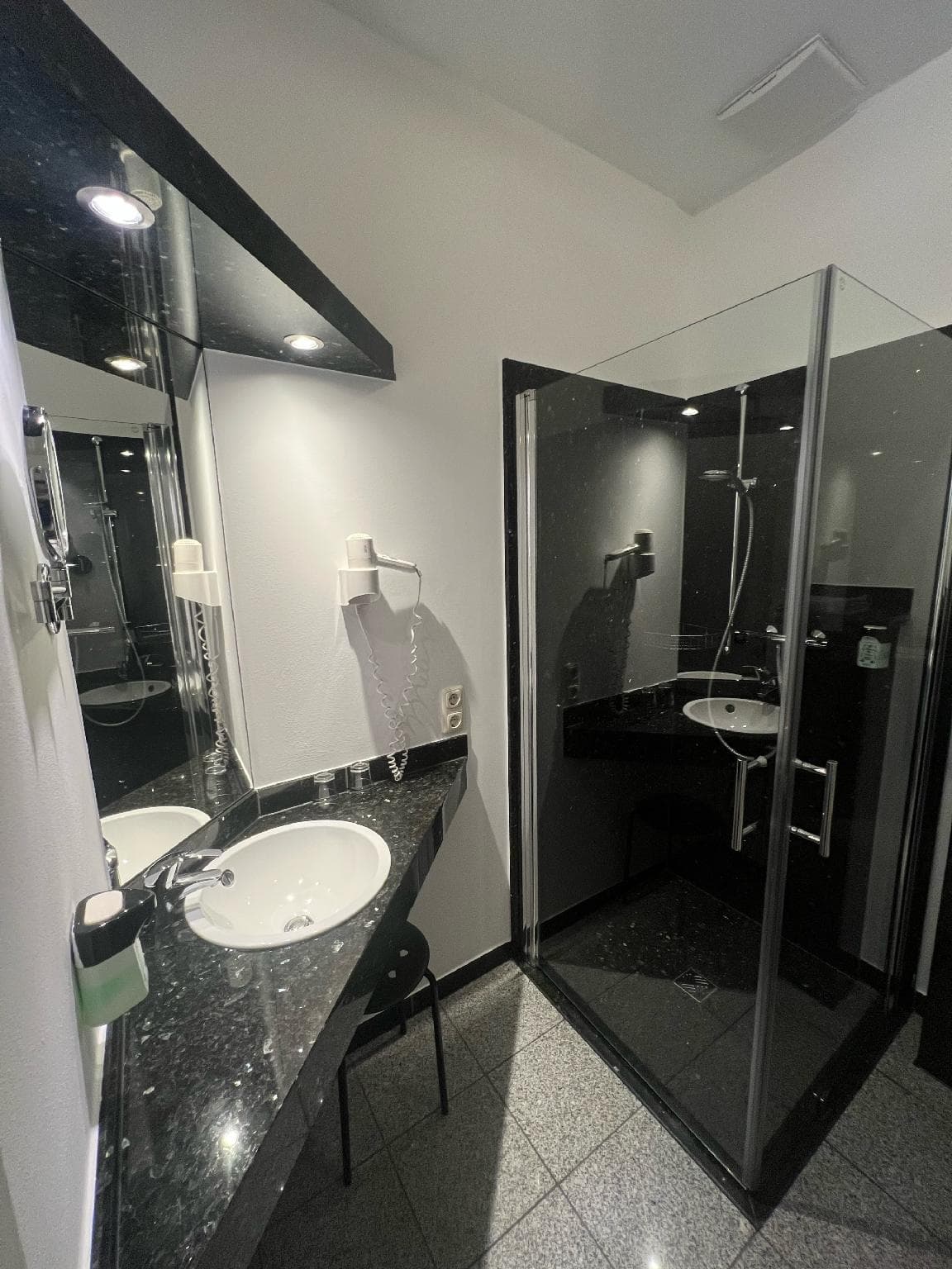 Haller Hotel Garni photo 2