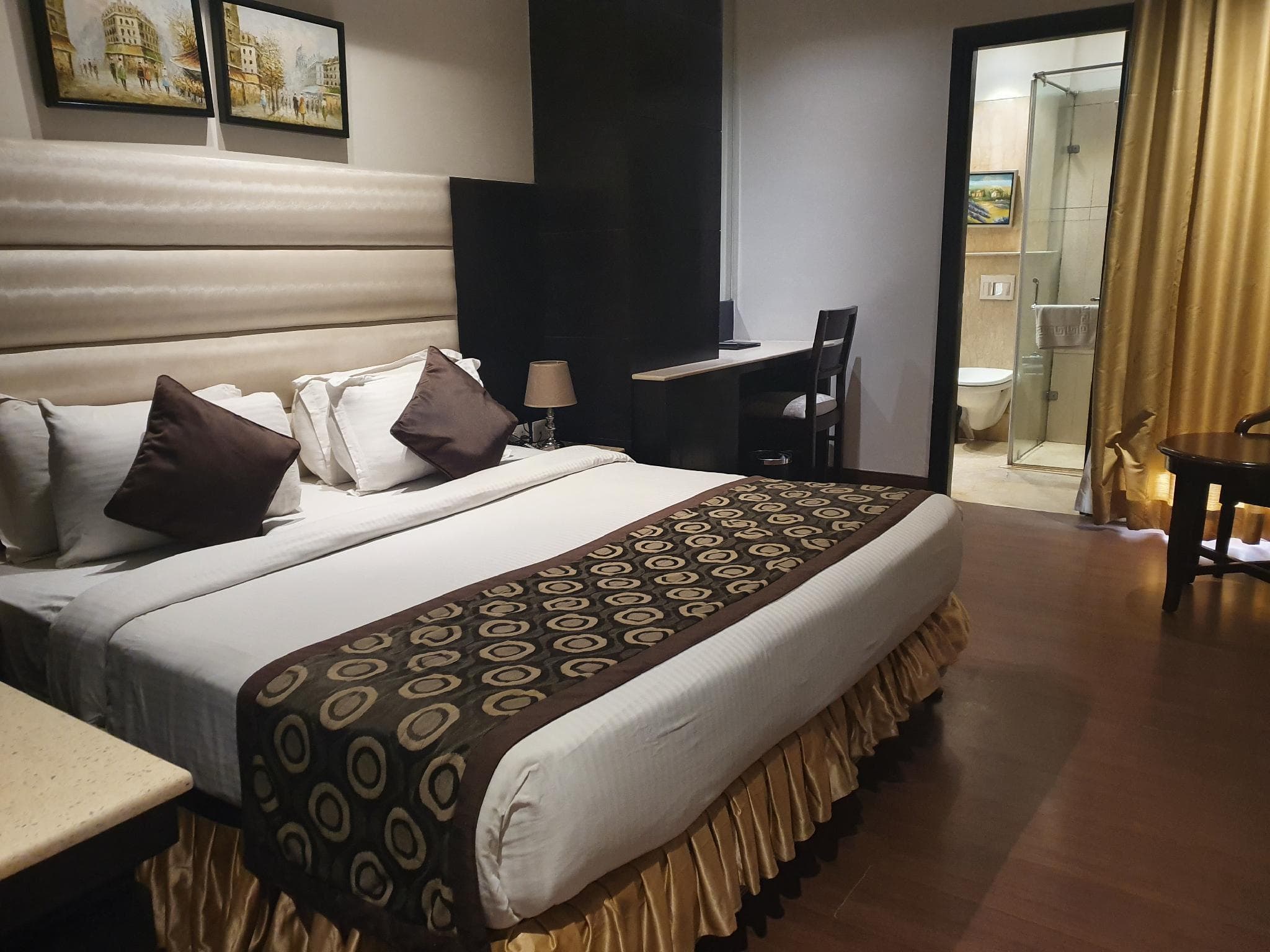 Mandarin Hotel photo 2
