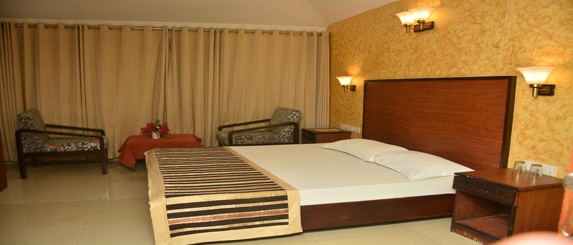 Hermitage Huts Tourist Resort, Surajkund photo 2