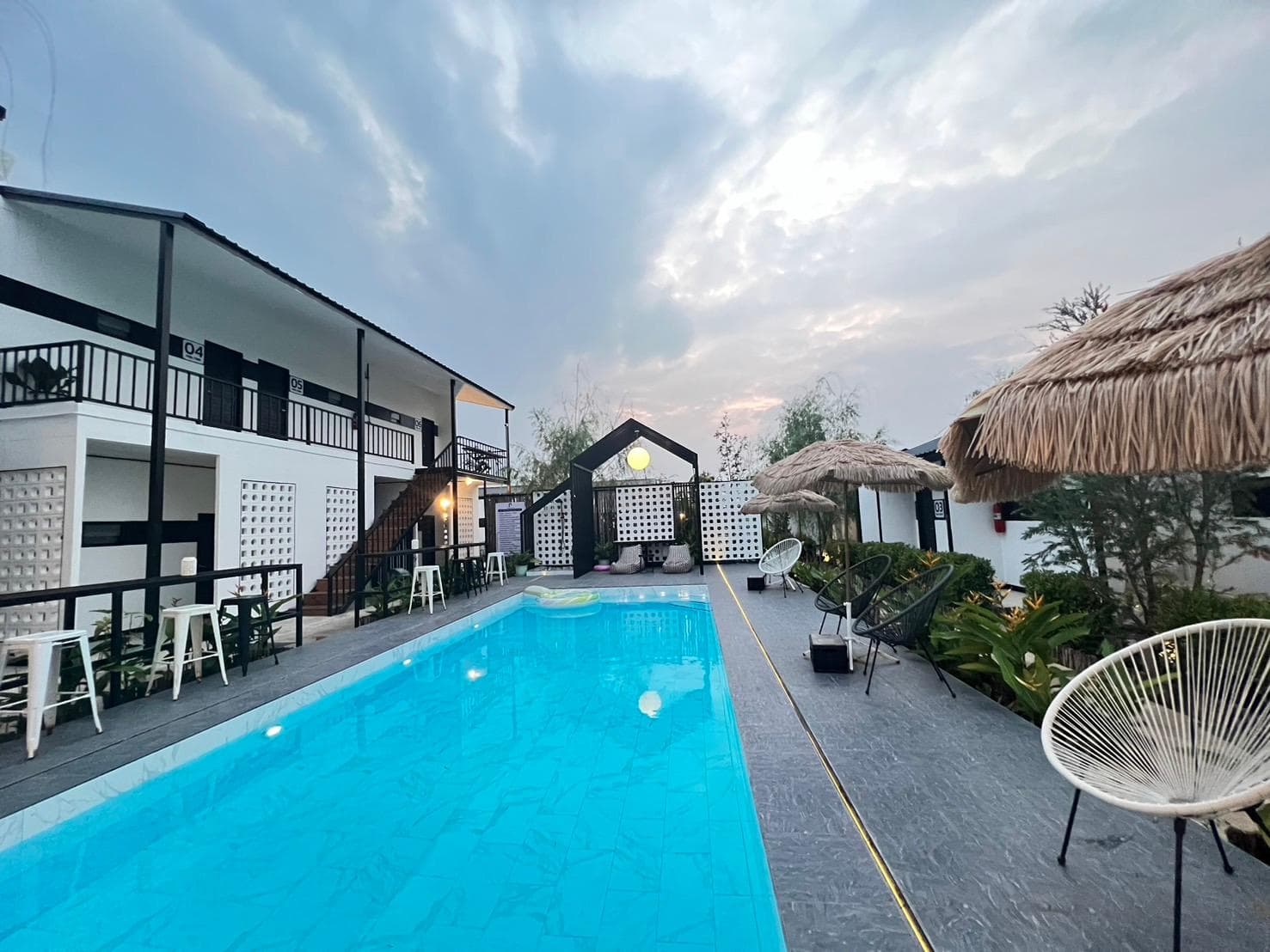 Penguin Villa Resort & Bistro