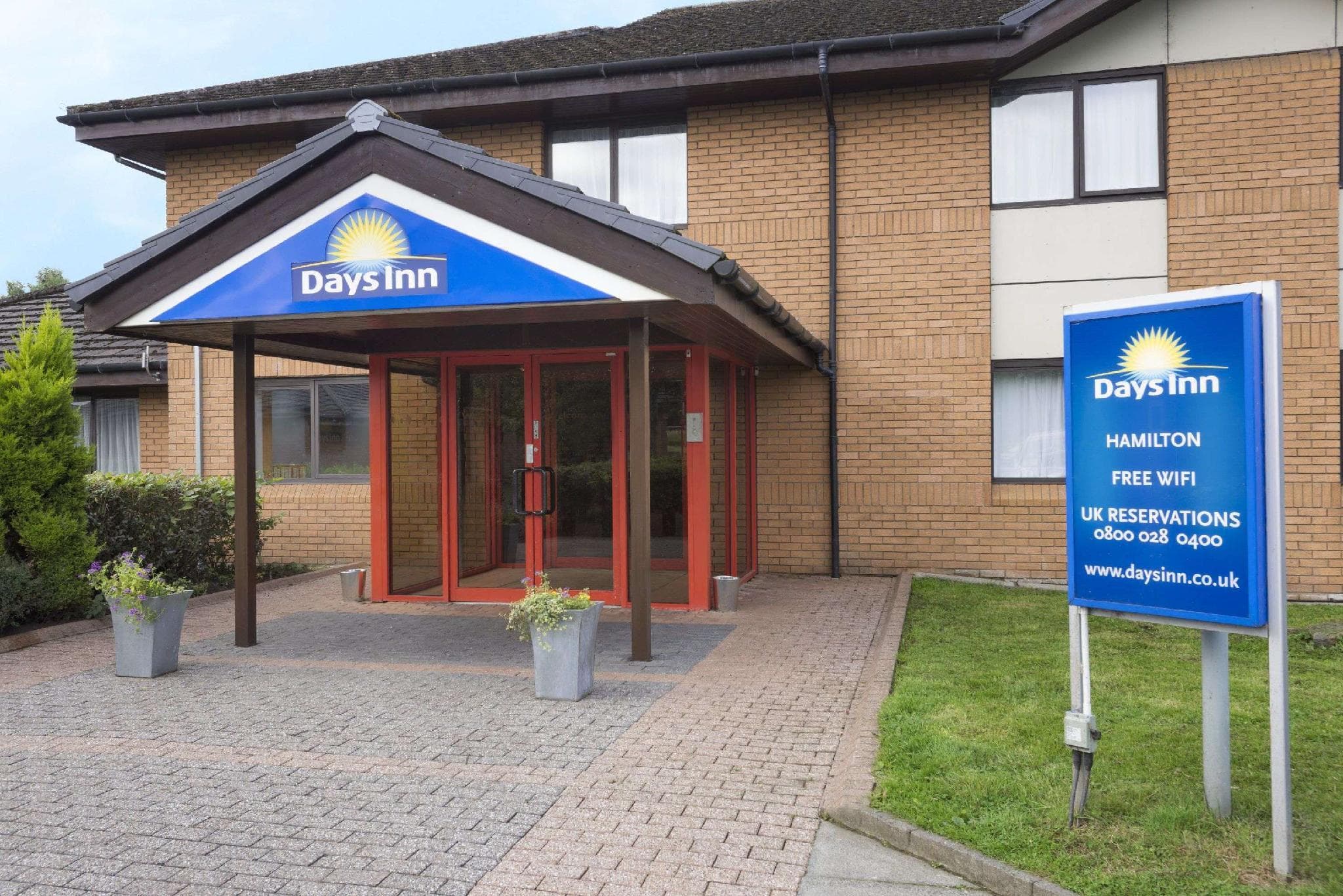 Days Inn by Wyndham Hamilton photo 3