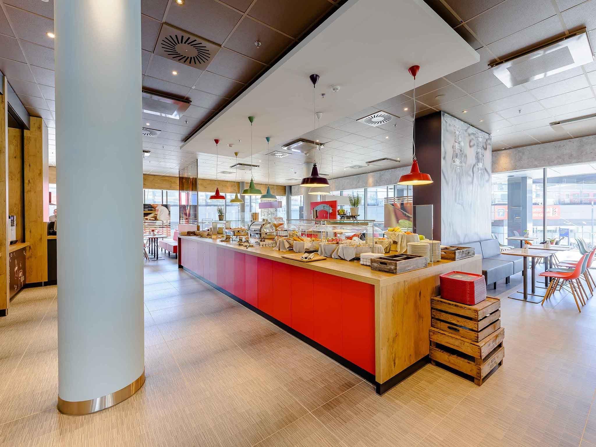 ibis Wien Hauptbahnhof photo 4
