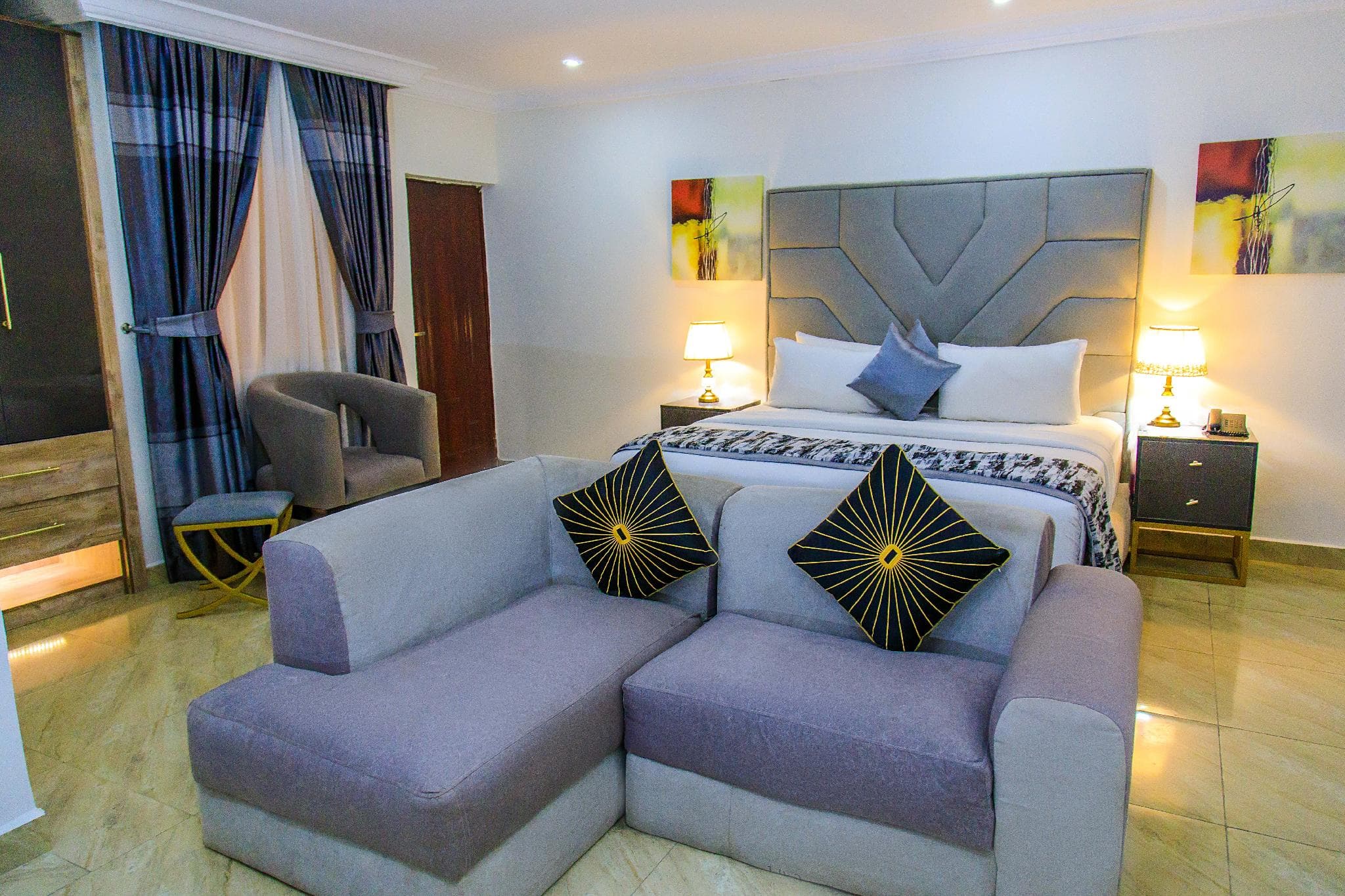 Aries Suites photo 2