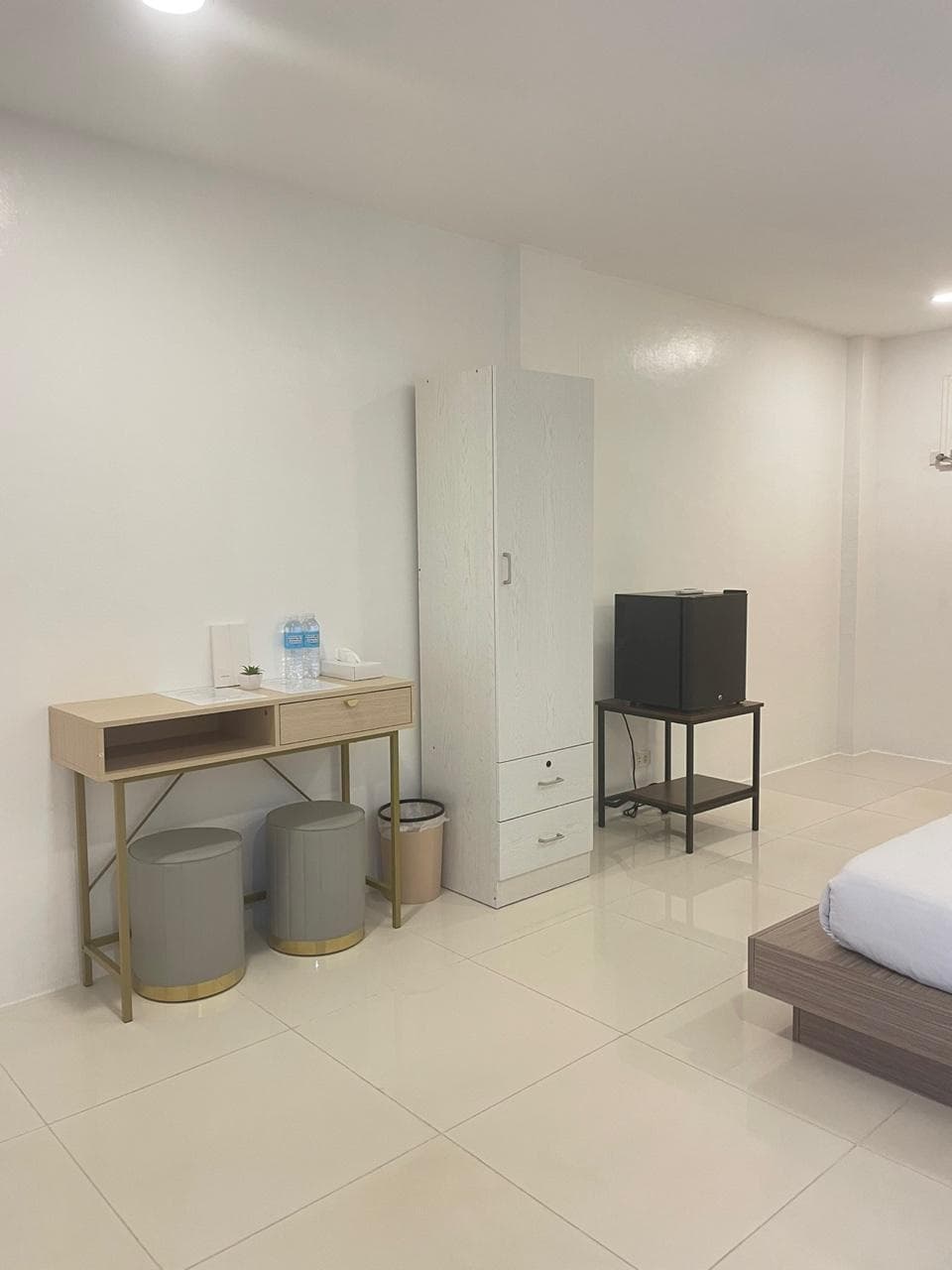 HOTEL THE MIR photo 2