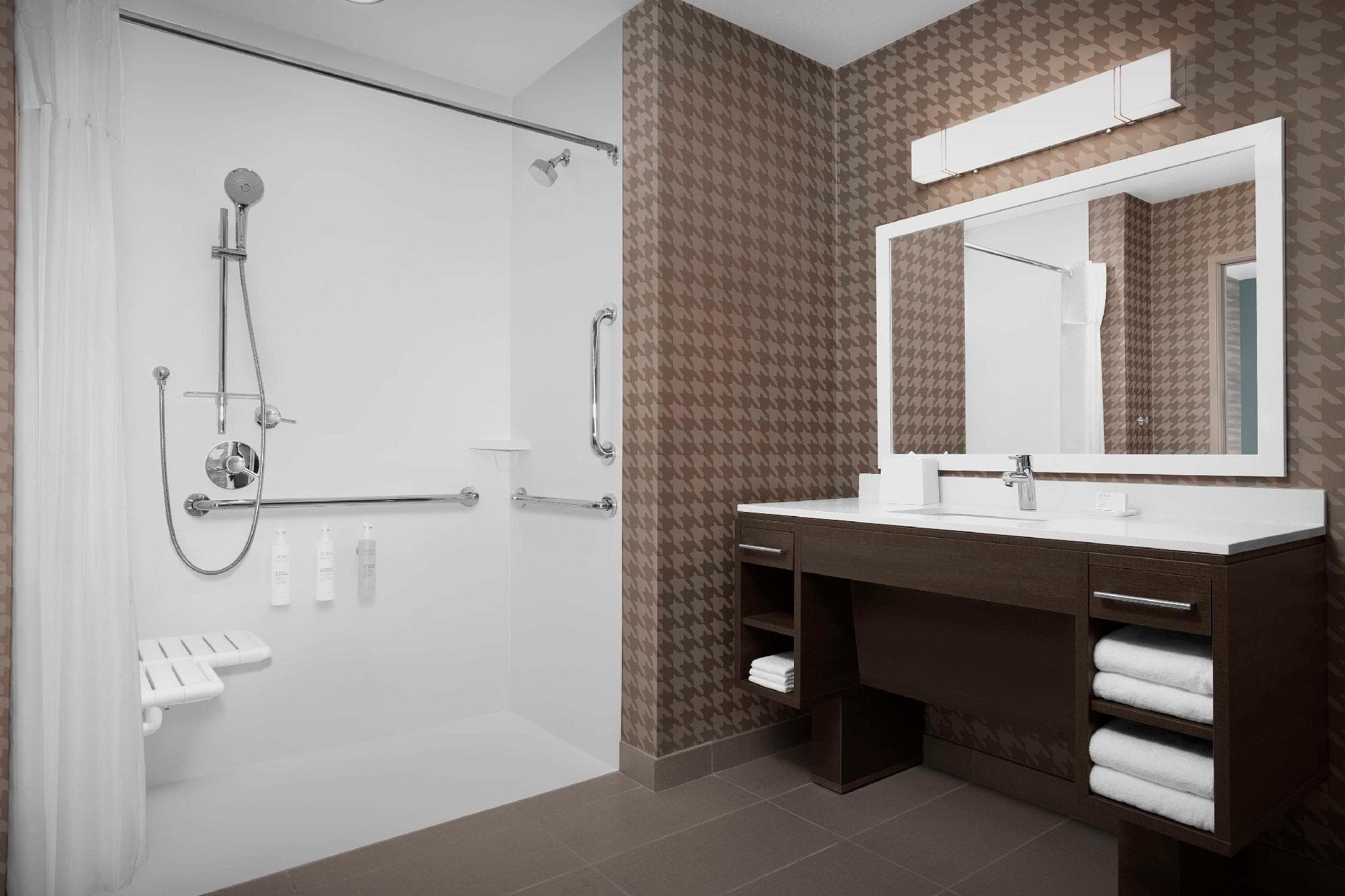 Home2 Suites by Hilton Phoenix North Happy Valley photo 2