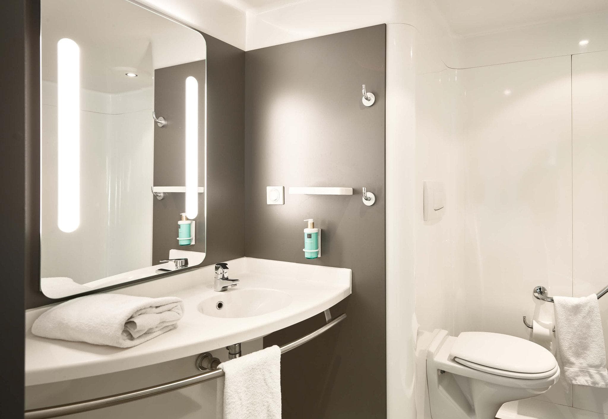 B&B HOTEL Paris Grand Roissy CDG Aéroport 4 étoiles photo 5