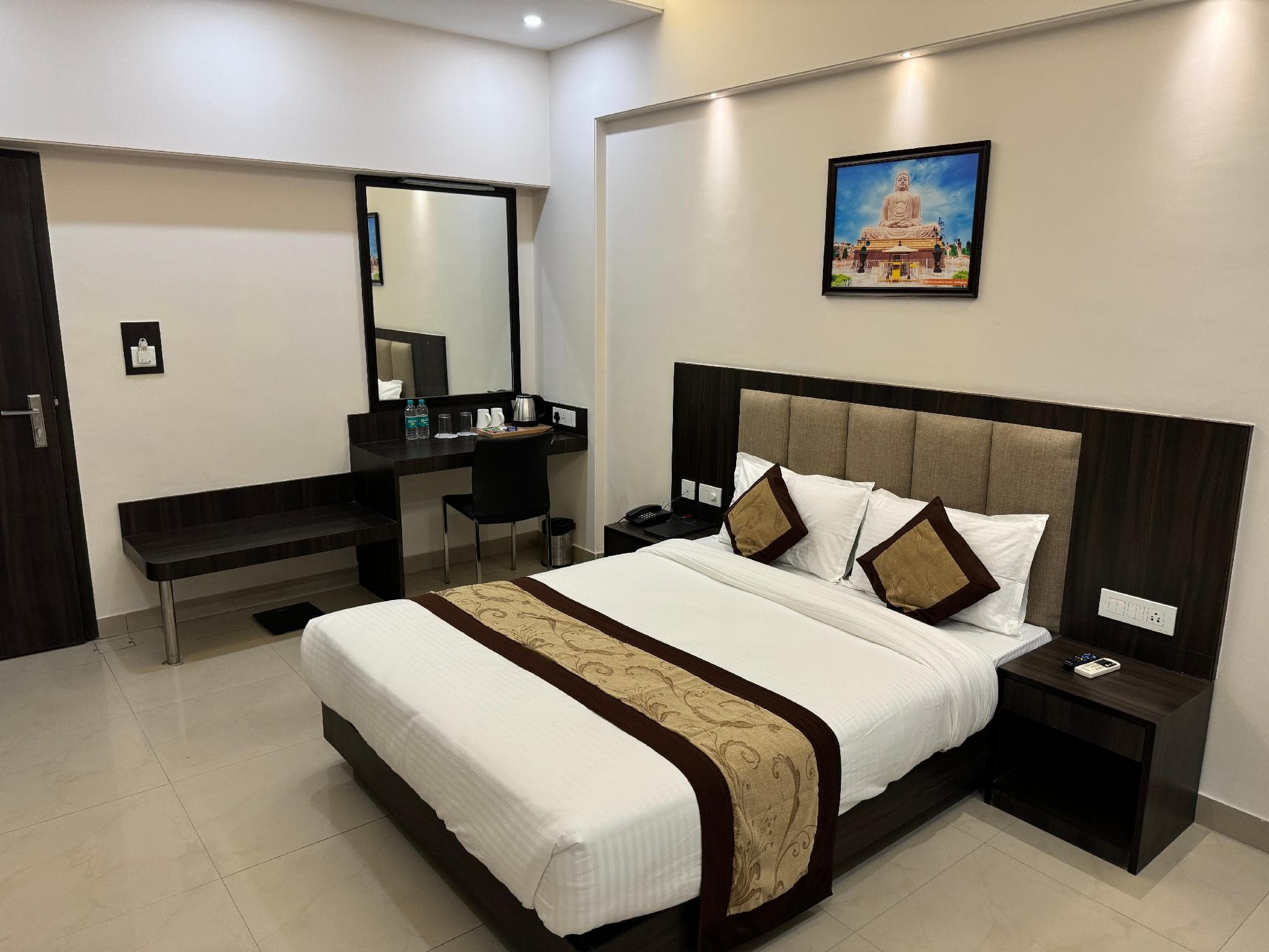 Hotel President photo 2
