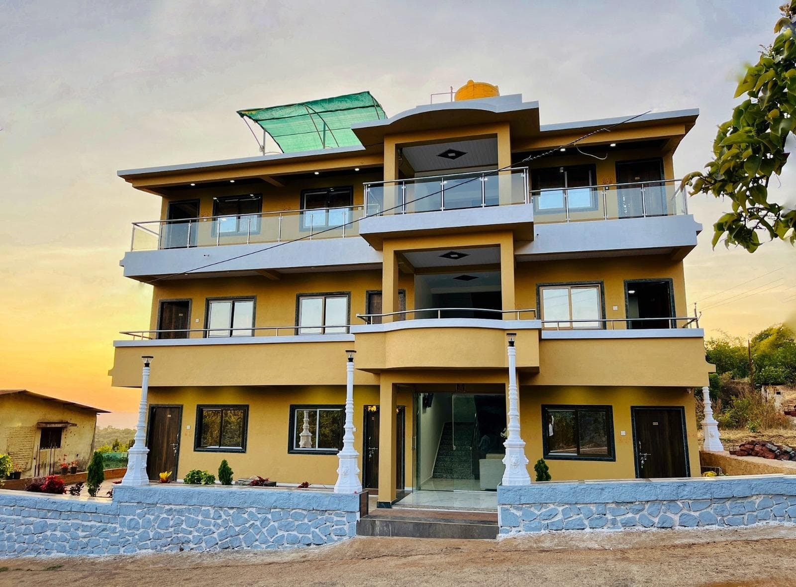 Hotel Kadam Palace