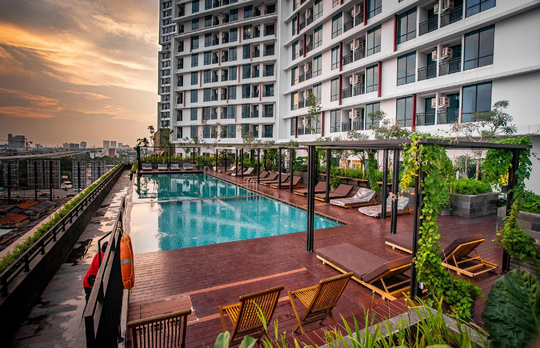 StayG Service Residence Eastern Green by GranDhika photo 4