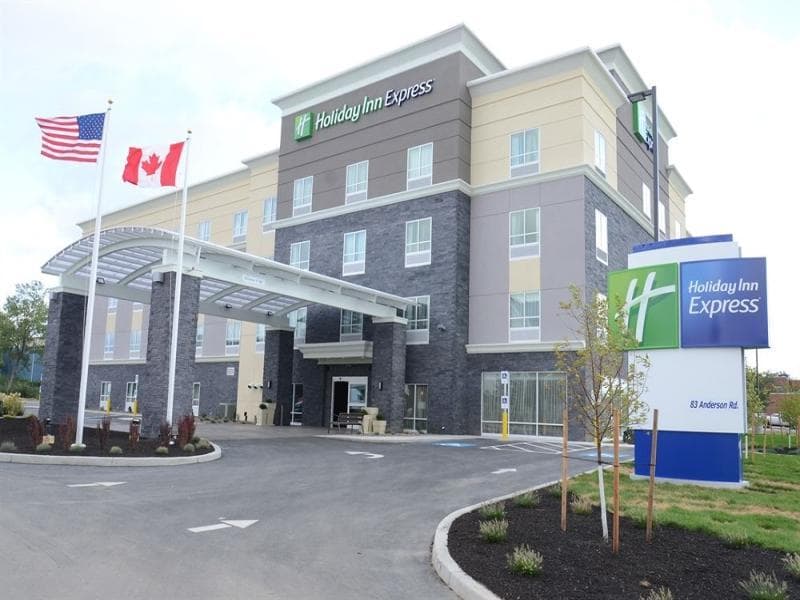Holiday Inn Express & Suites Cheektowaga North East By IHG
