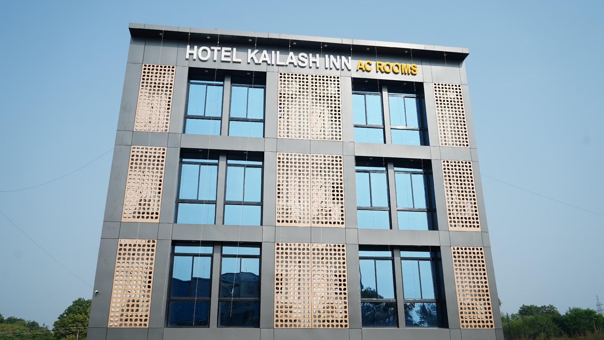 HOTEL KAILASH INN