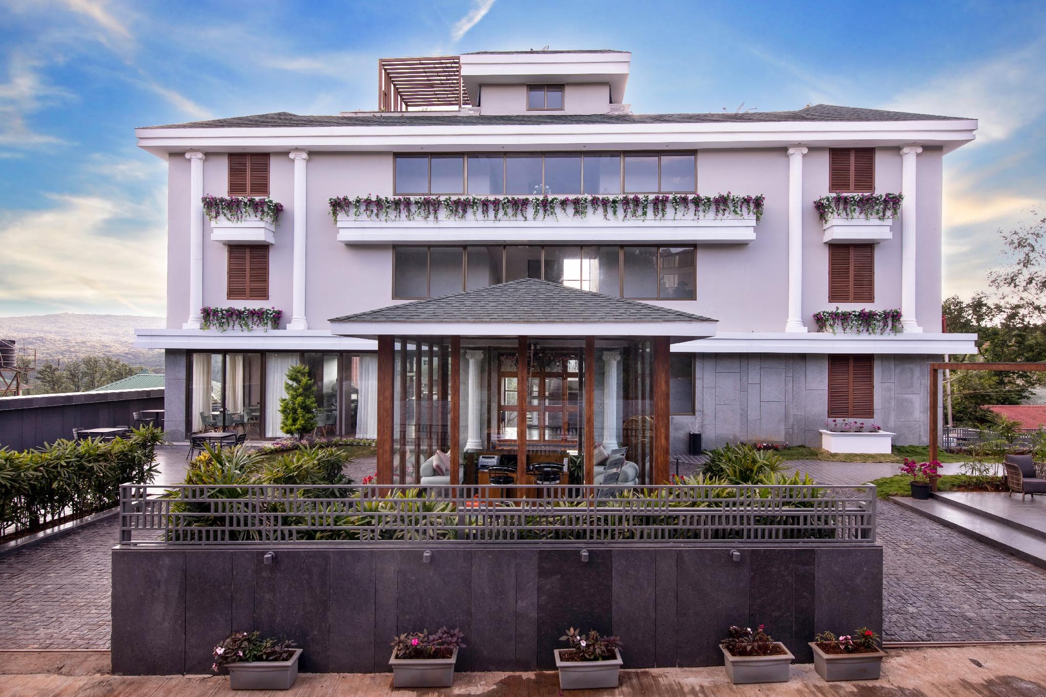 Valentia The Exotic Boutique Hotel - Pure Veg photo 3