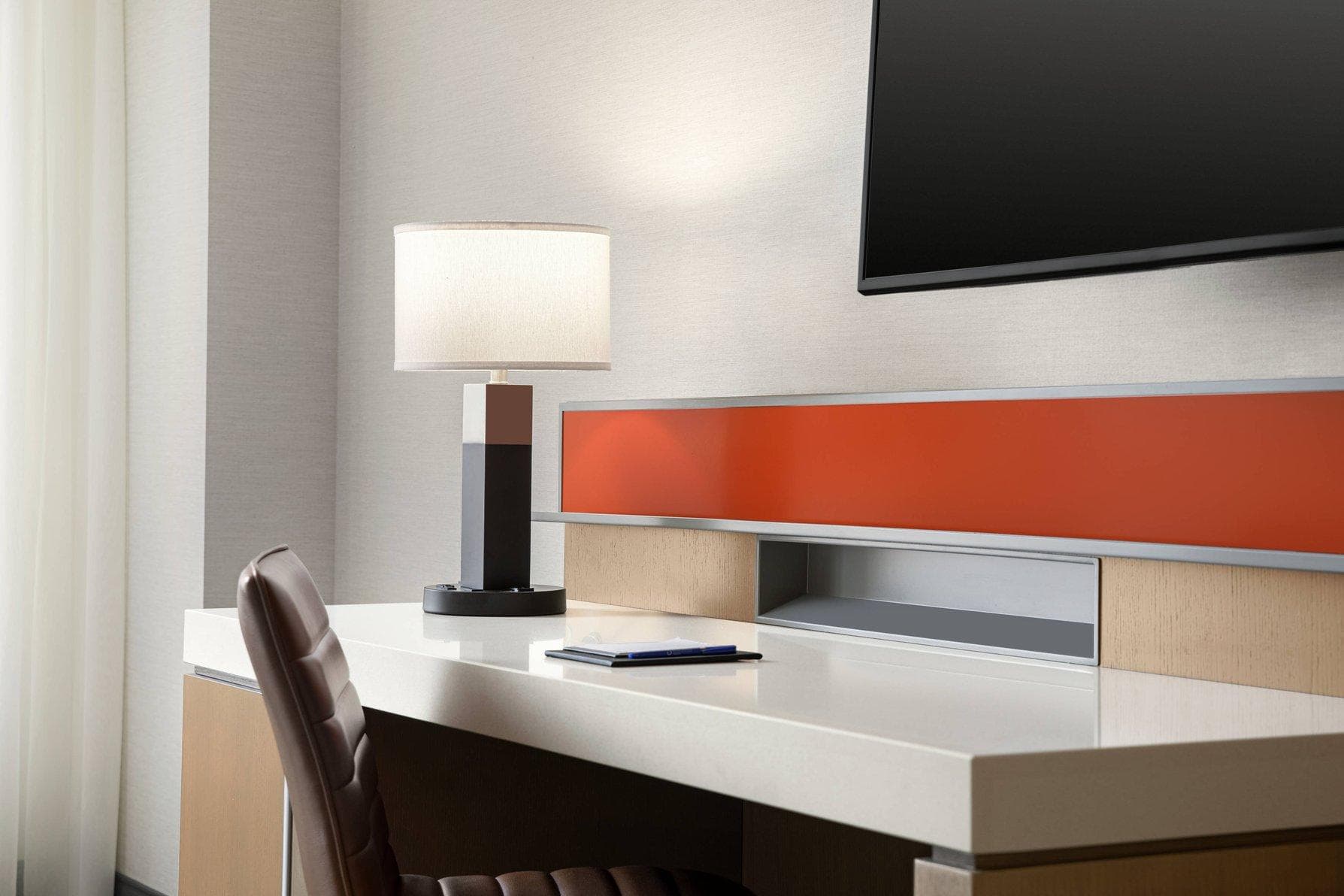 Delta Hotels Anaheim Garden Grove photo 2
