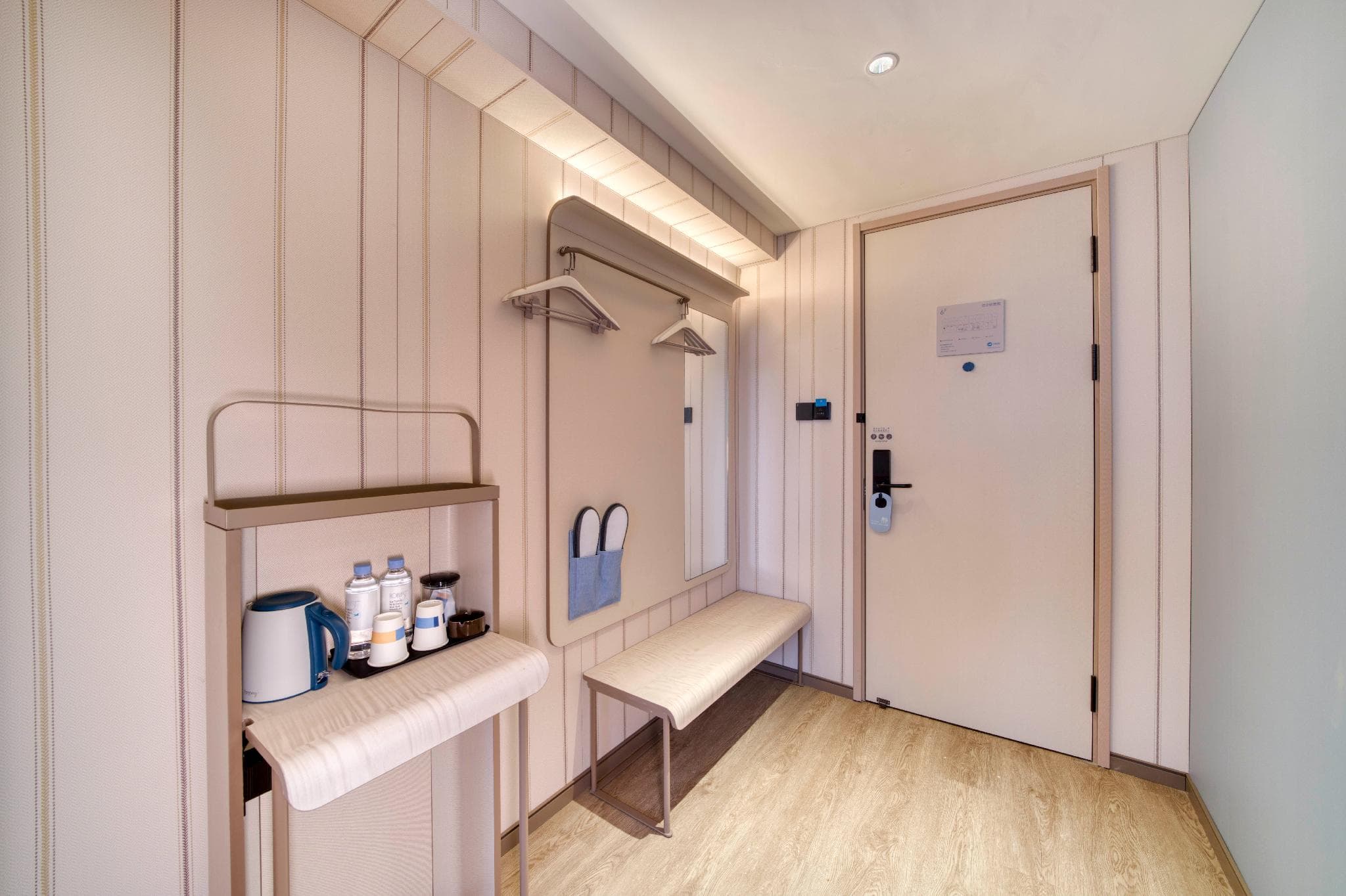 Hanting Hotel Ningbo Tianyi Square Guogou Center photo 2