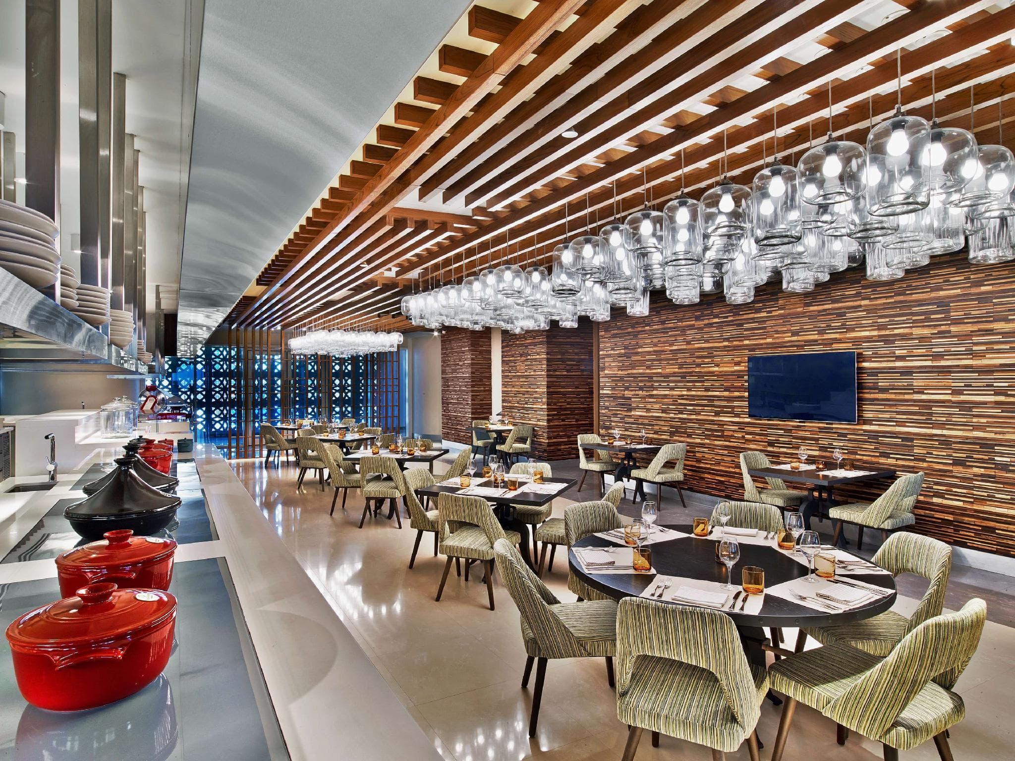 V Hotel Dubai, Curio Collection by Hilton photo 3