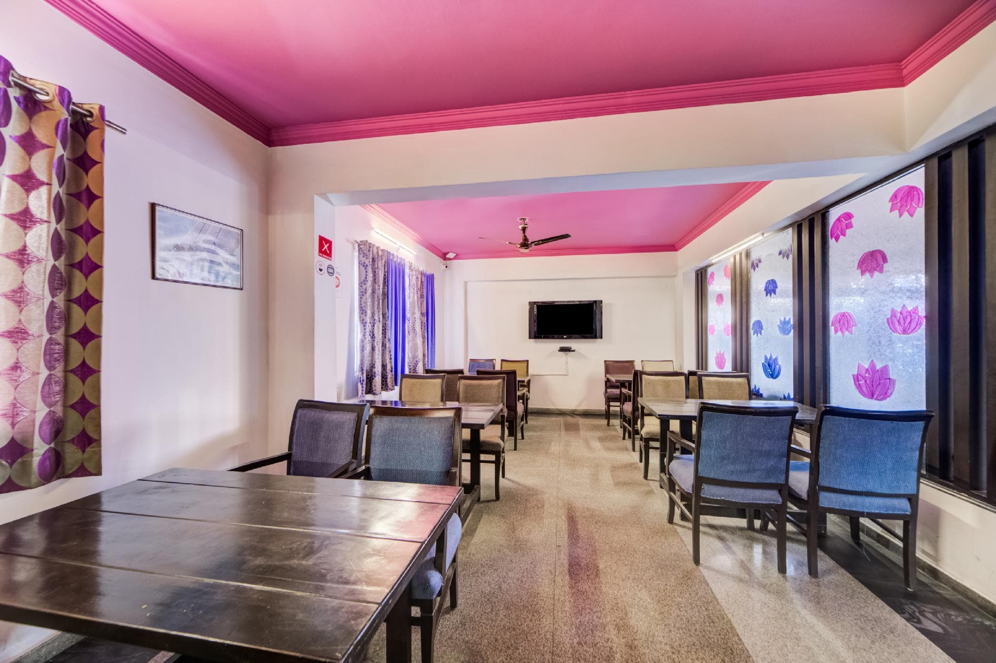 Super Hotel O JNTU college Near LULU mall, KPHB Colony. photo 5