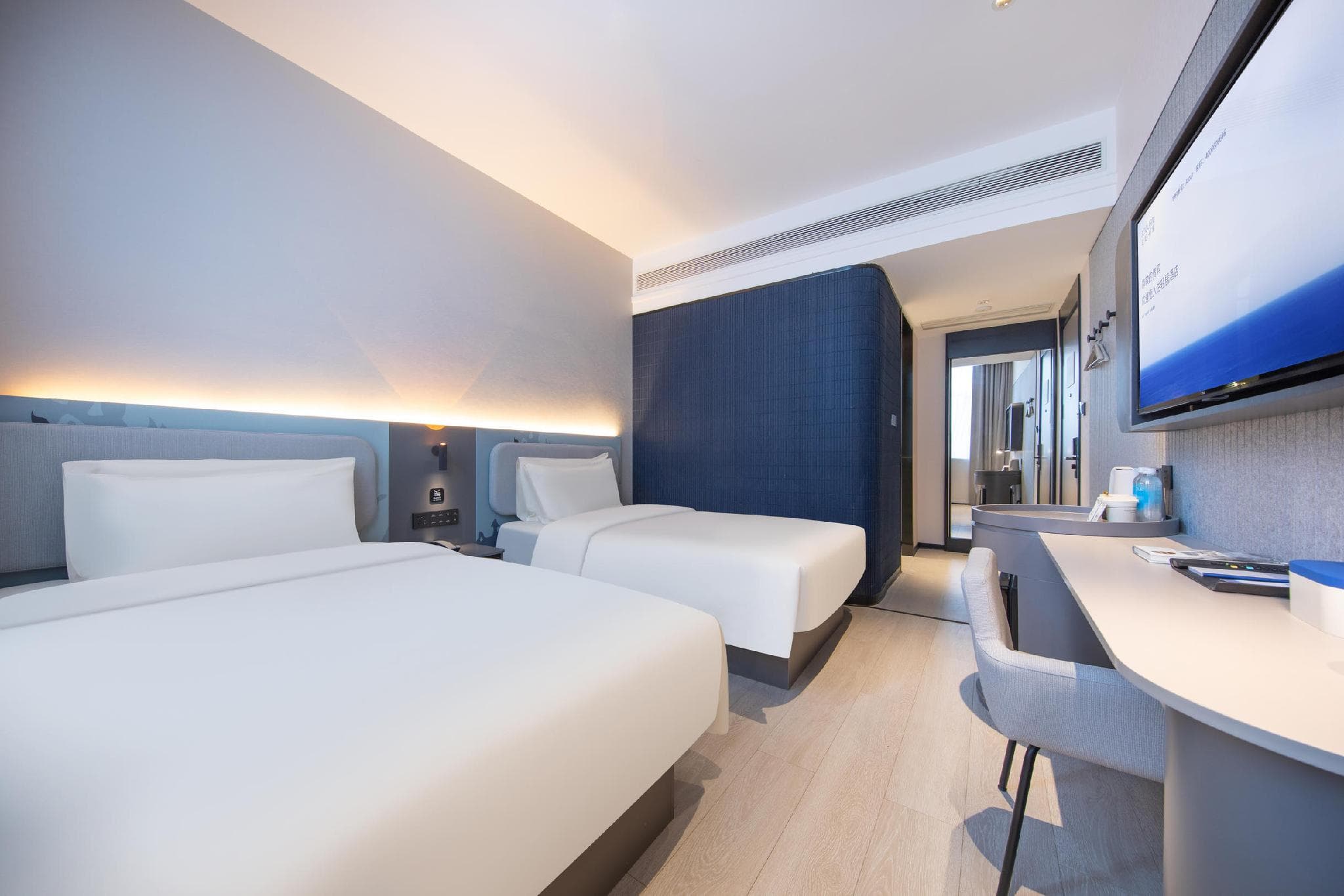 Atour Light Hotel Tianjin Wudadao Xiaobailou Metro Station photo 2