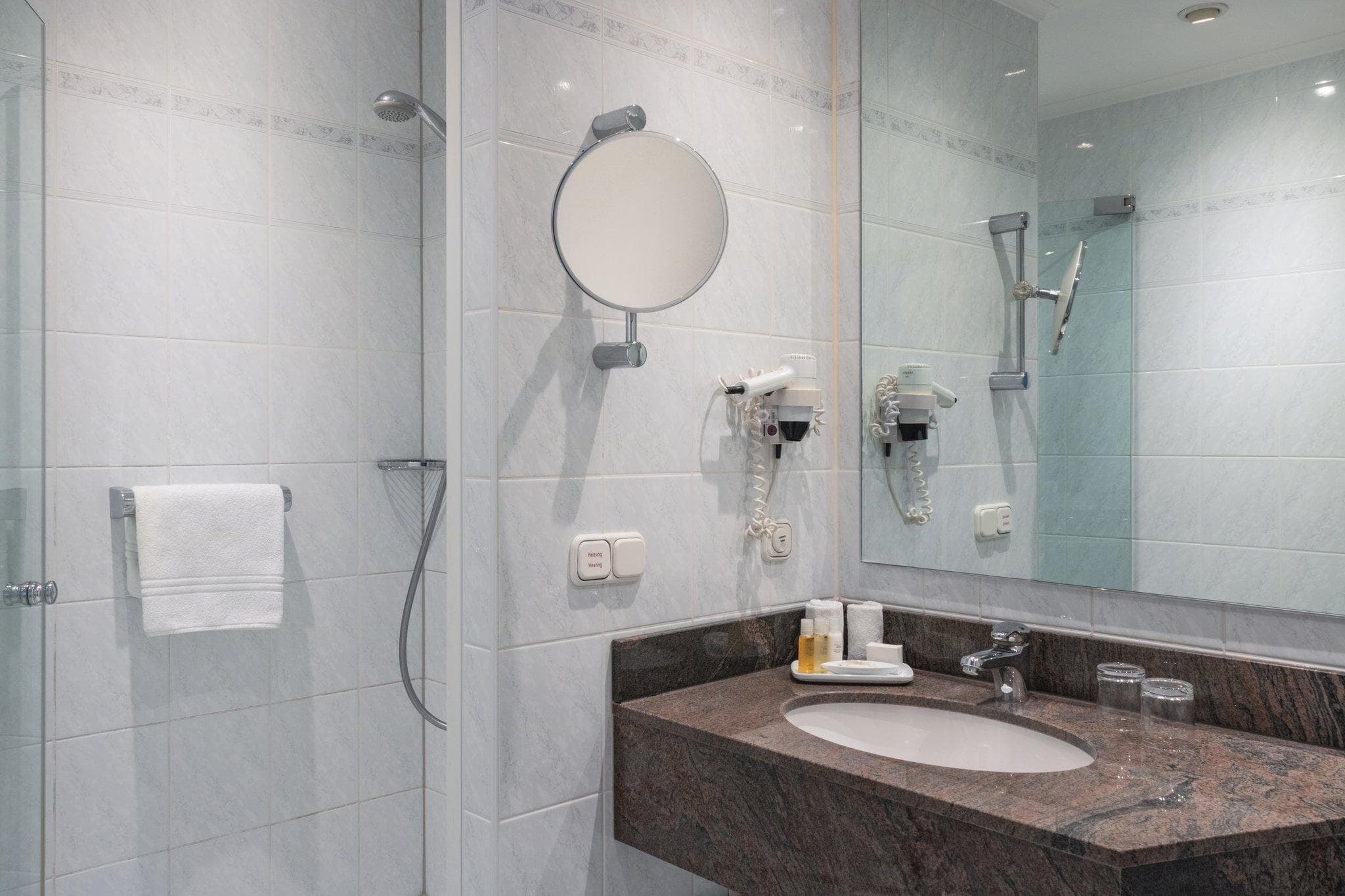 Crowne Plaza Frankfurt Congress Hotel By IHG photo 2