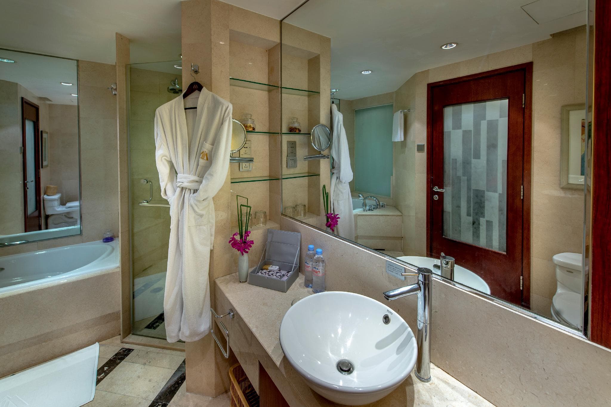 Kuntai Royal Hotel photo 2
