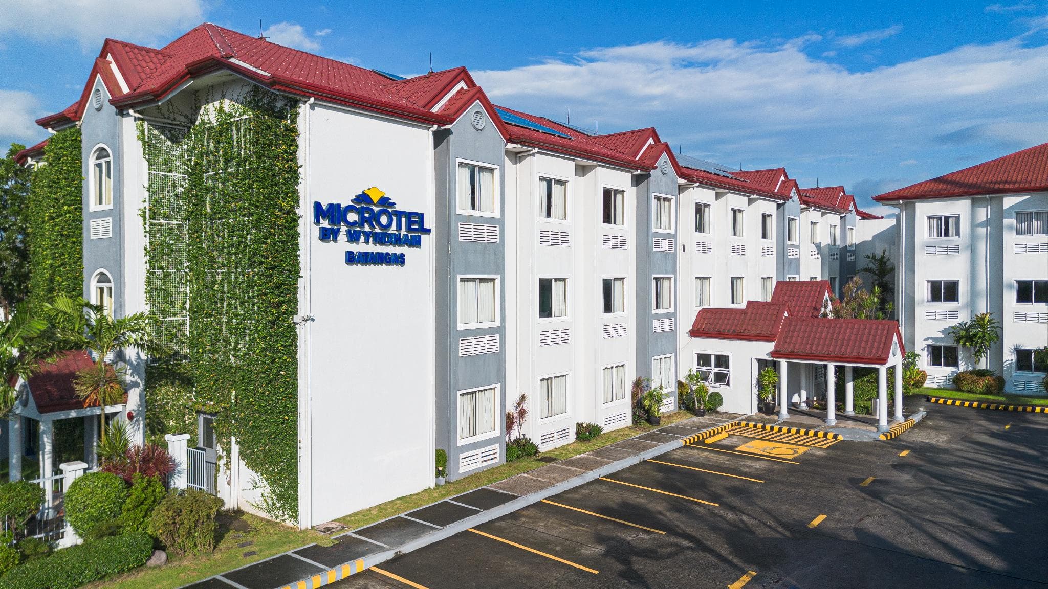 Microtel by Wyndham Batangas
