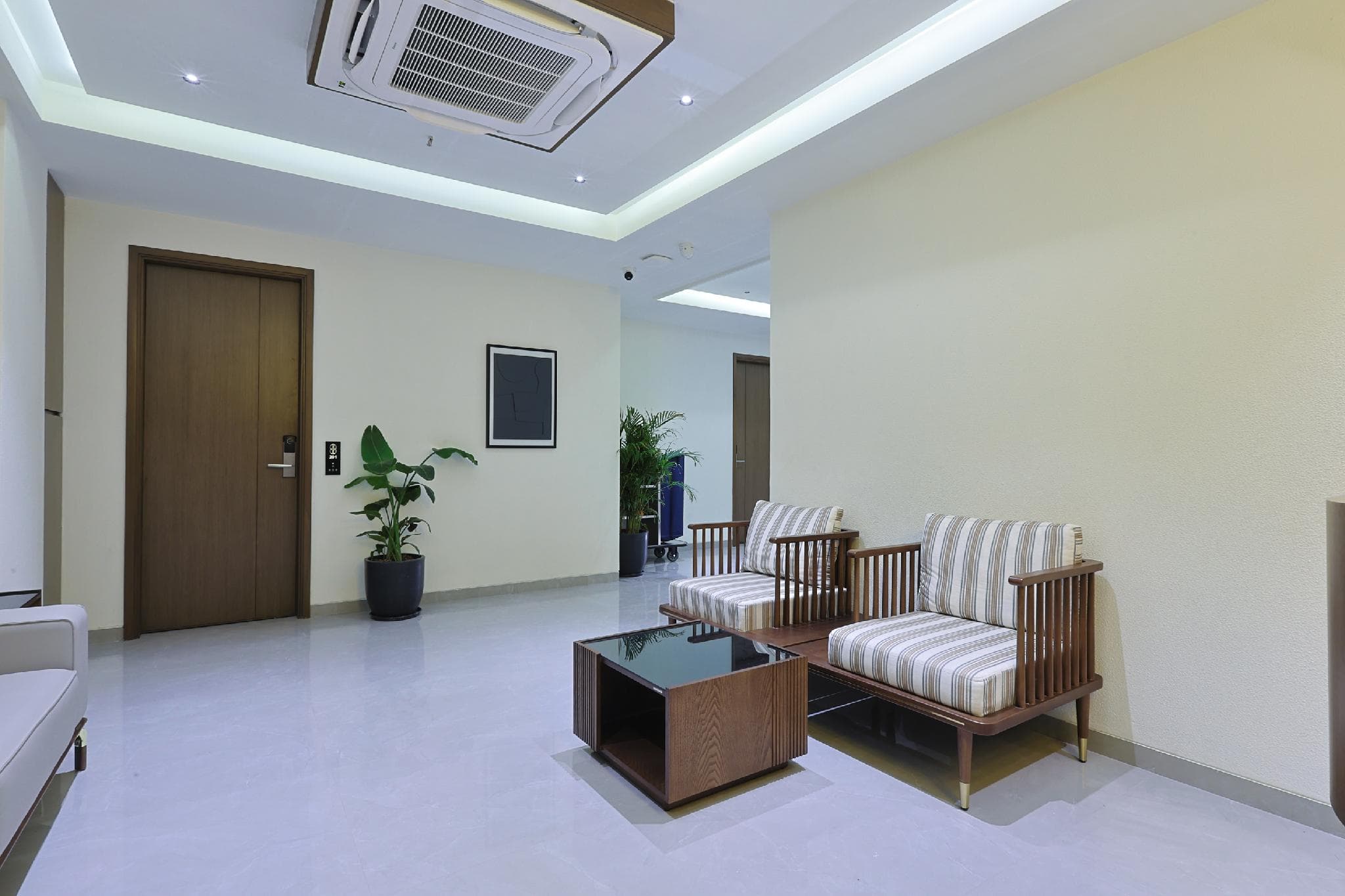 Elinor Hotel photo 5