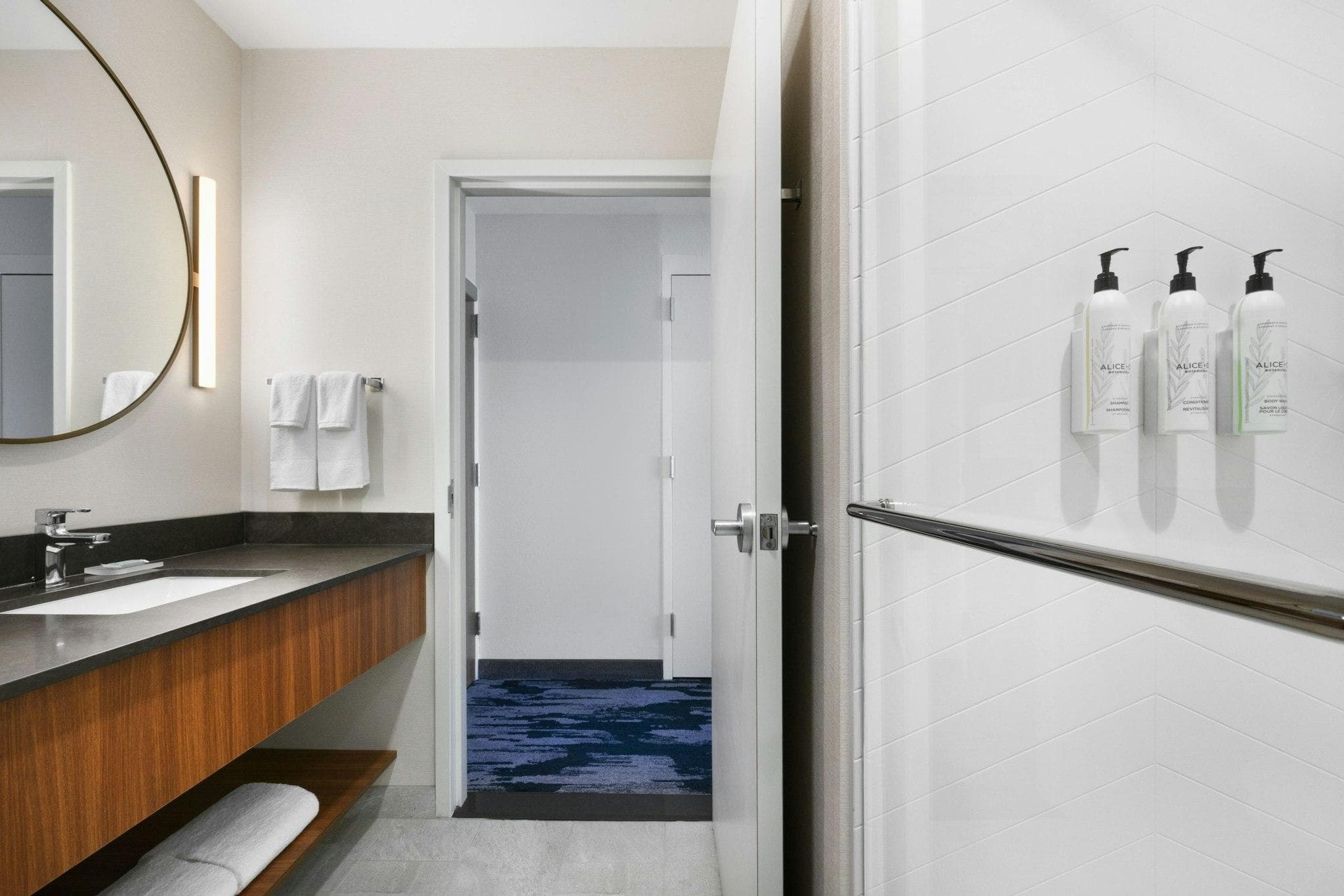 Fairfield by Marriott Inn & Suites Orlando at Millenia photo 2