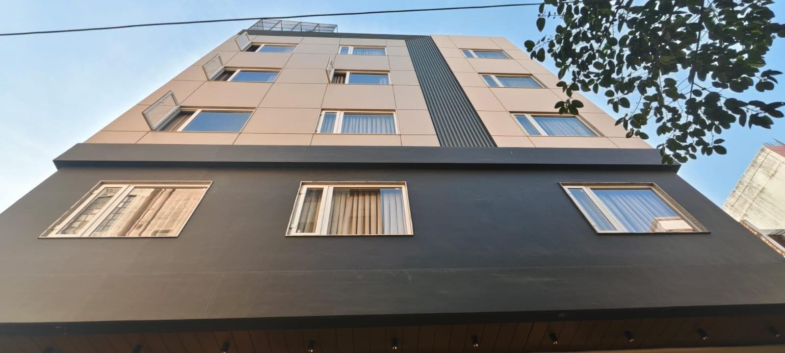 Eve Hotel
