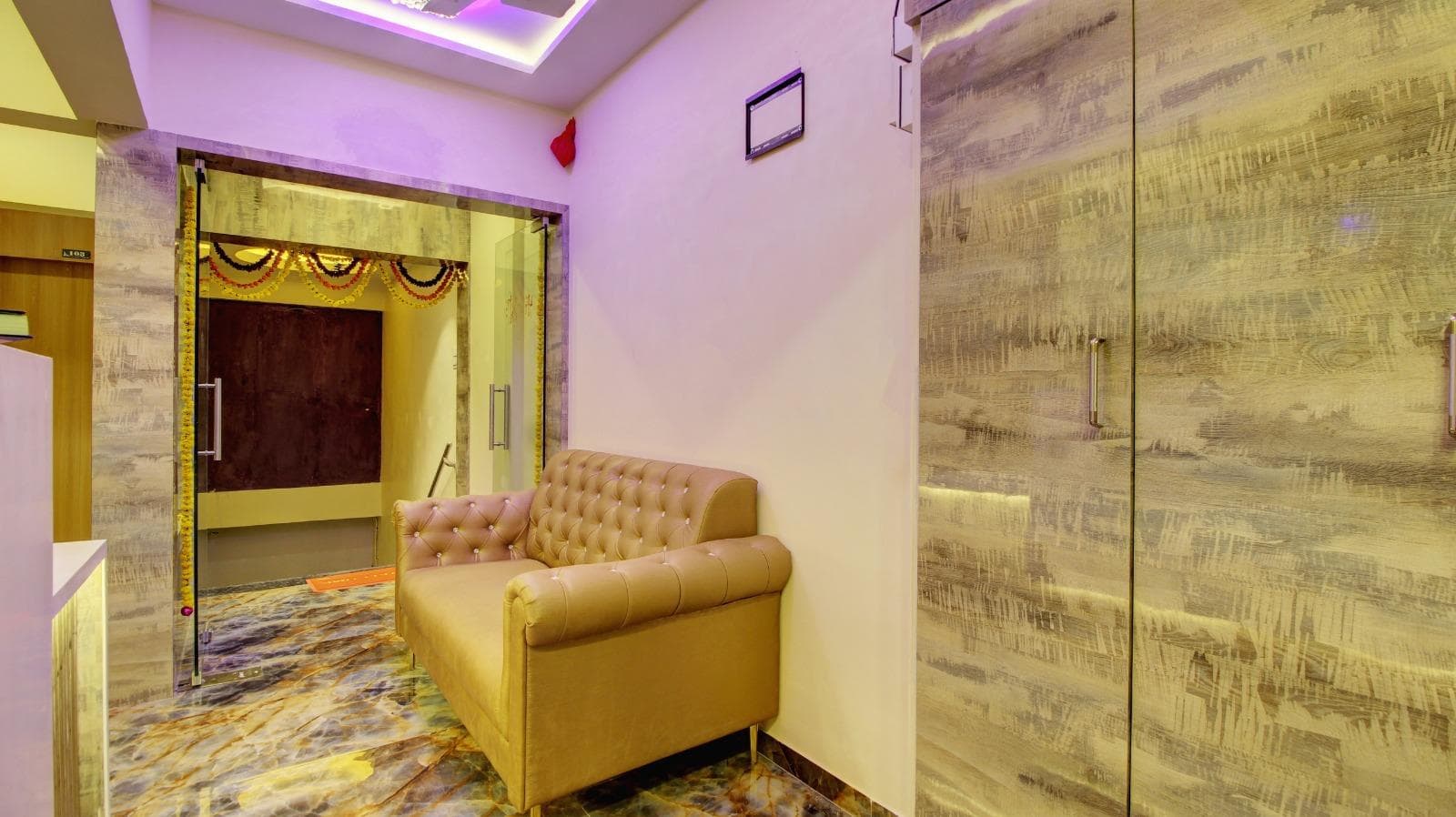 Hotel Sapphire inn photo 5